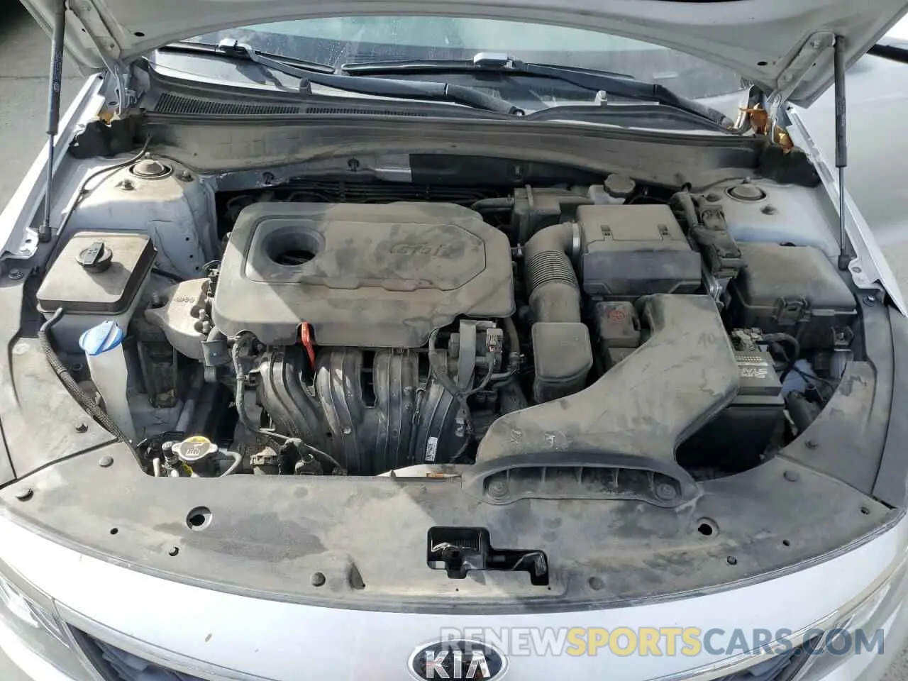 11 Photograph of a damaged car 5XXGT4L36KG343092 KIA OPTIMA 2019