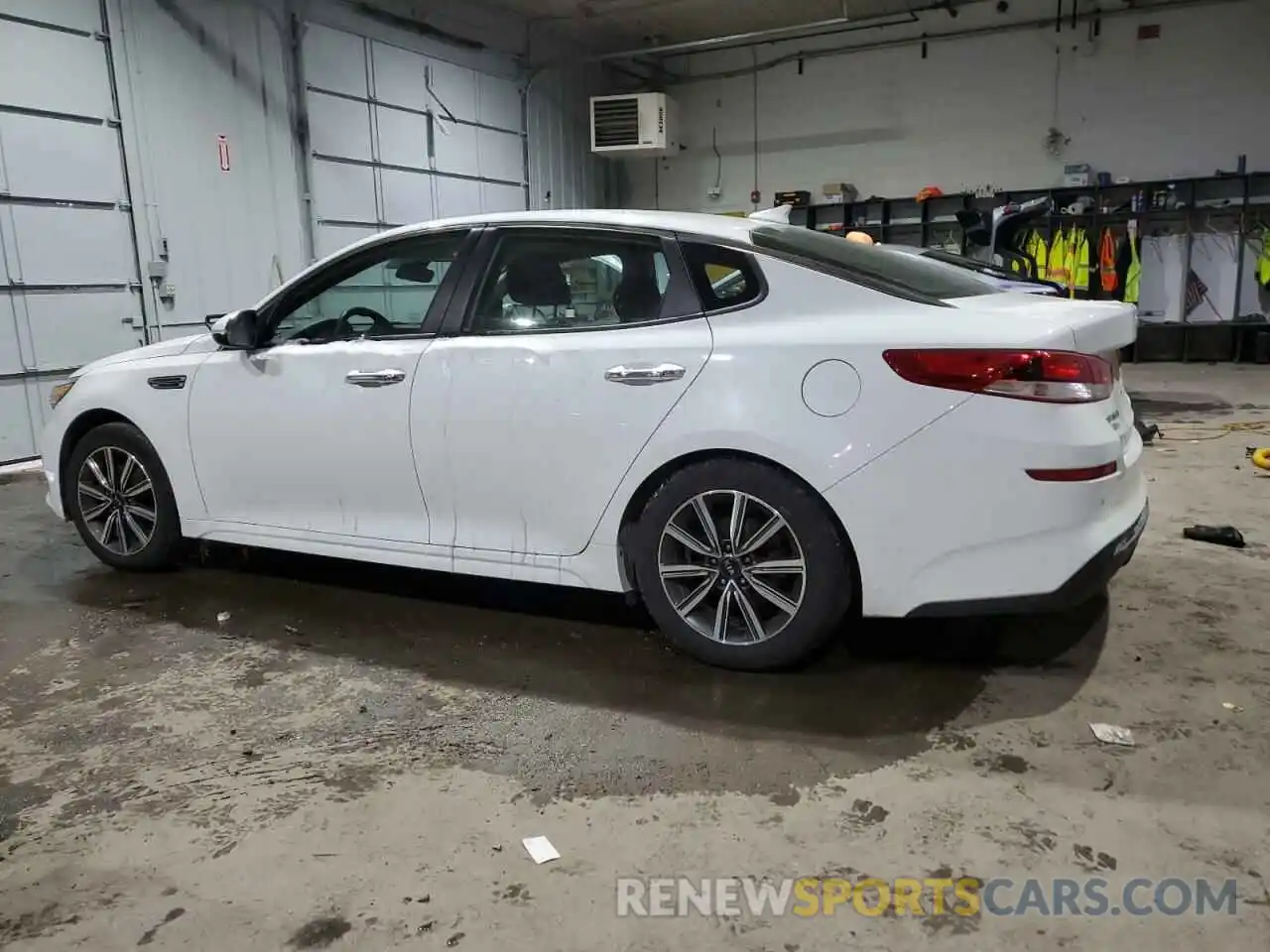 2 Photograph of a damaged car 5XXGT4L36KG350057 KIA OPTIMA 2019