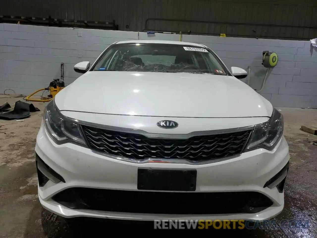 5 Photograph of a damaged car 5XXGT4L36KG350057 KIA OPTIMA 2019