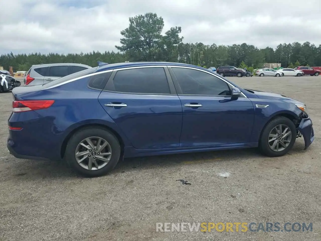 3 Photograph of a damaged car 5XXGT4L36KG358451 KIA OPTIMA 2019