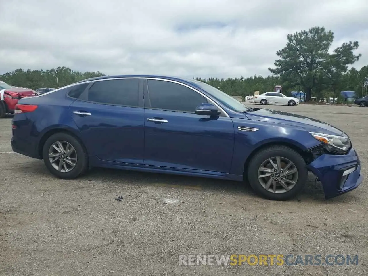 4 Photograph of a damaged car 5XXGT4L36KG358451 KIA OPTIMA 2019