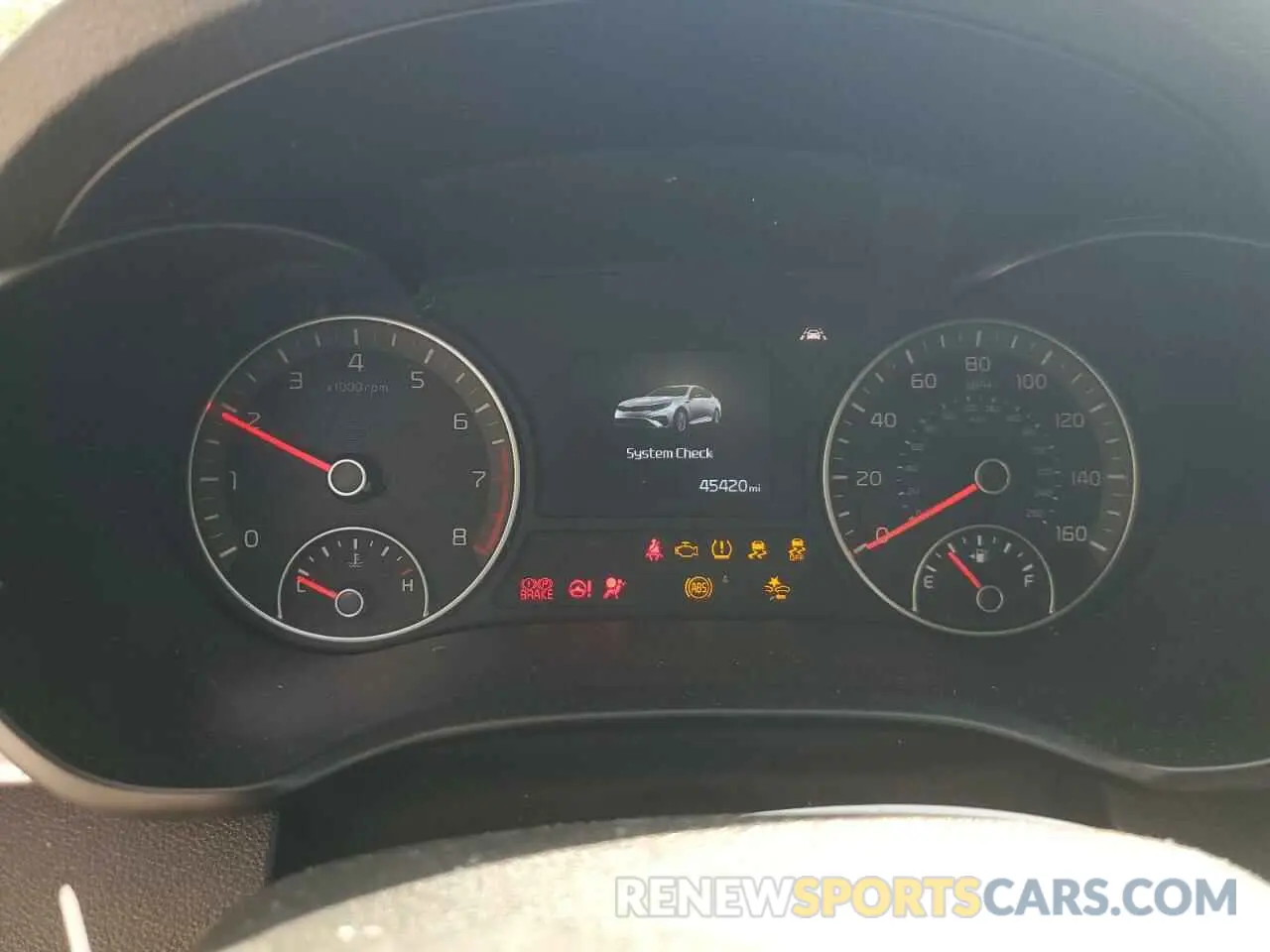 9 Photograph of a damaged car 5XXGT4L36KG358966 KIA OPTIMA 2019