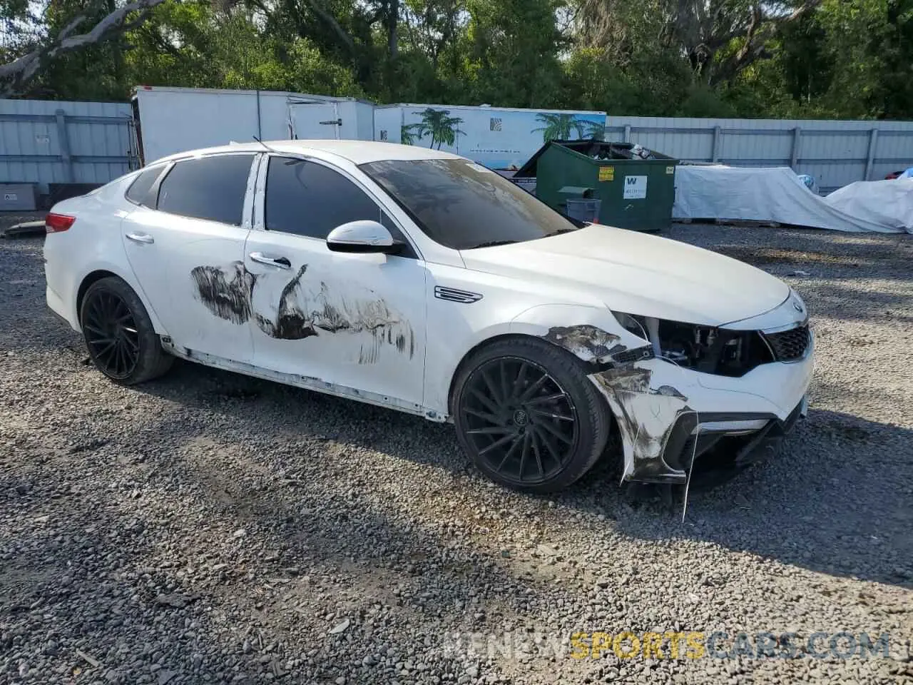4 Photograph of a damaged car 5XXGT4L36KG366923 KIA OPTIMA 2019