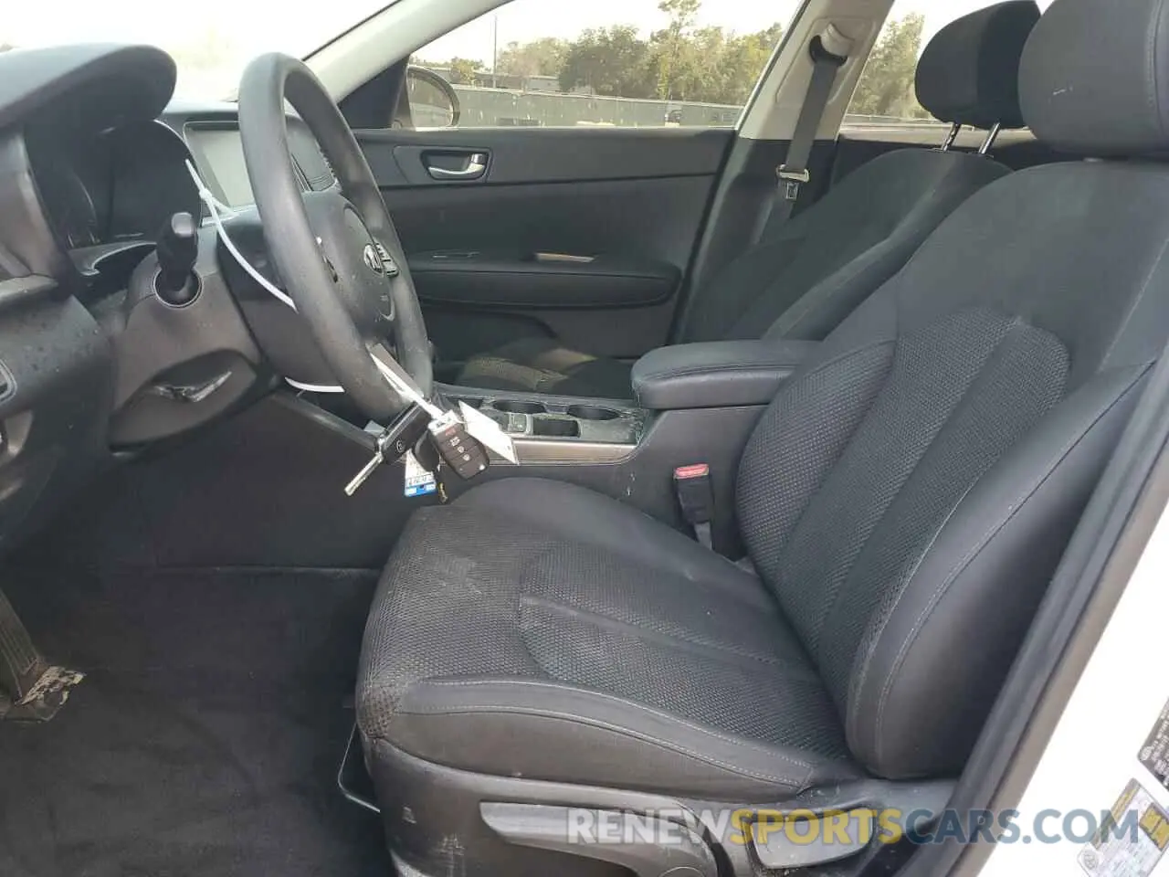 7 Photograph of a damaged car 5XXGT4L36KG366923 KIA OPTIMA 2019