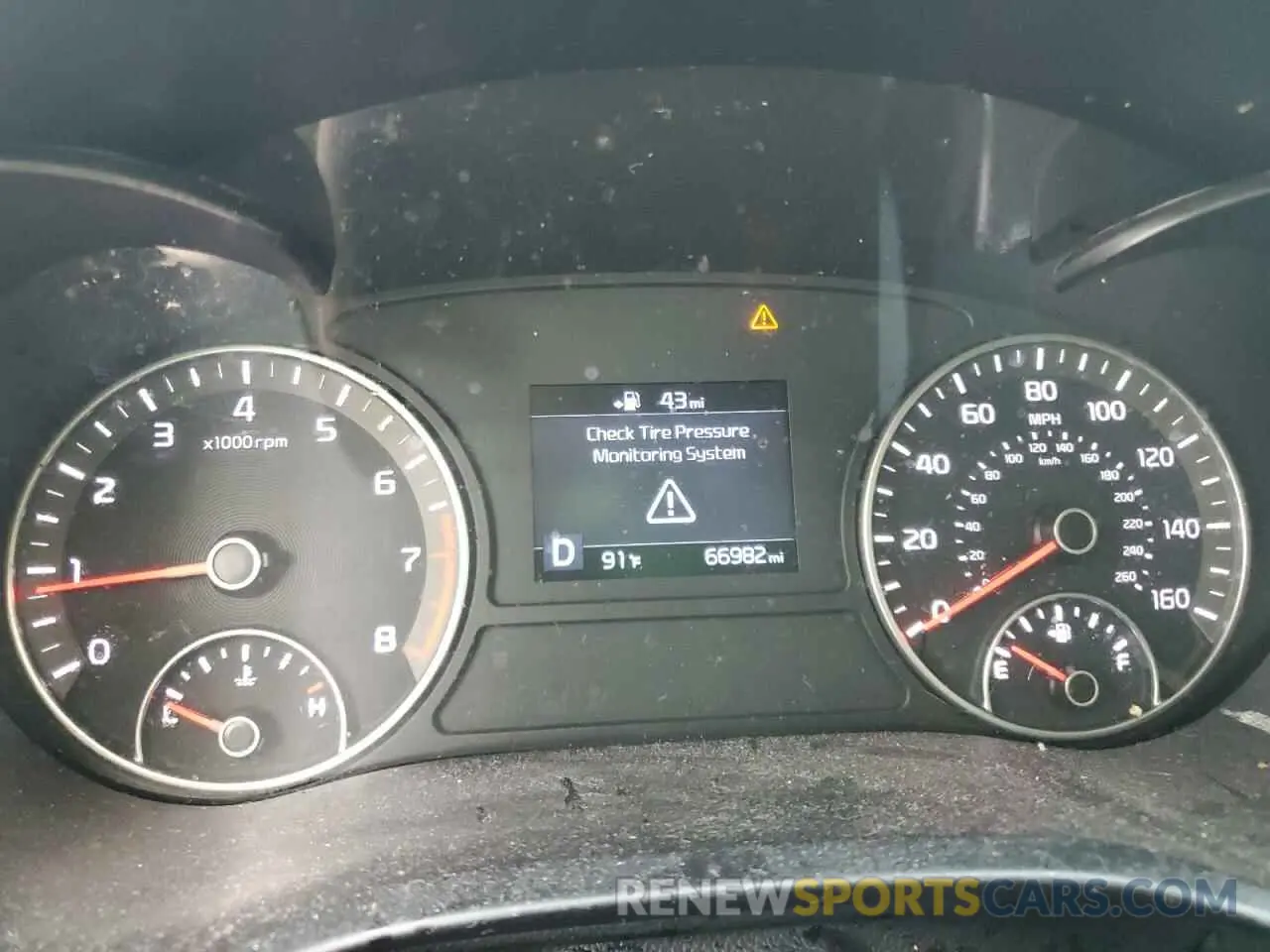 9 Photograph of a damaged car 5XXGT4L36KG366923 KIA OPTIMA 2019