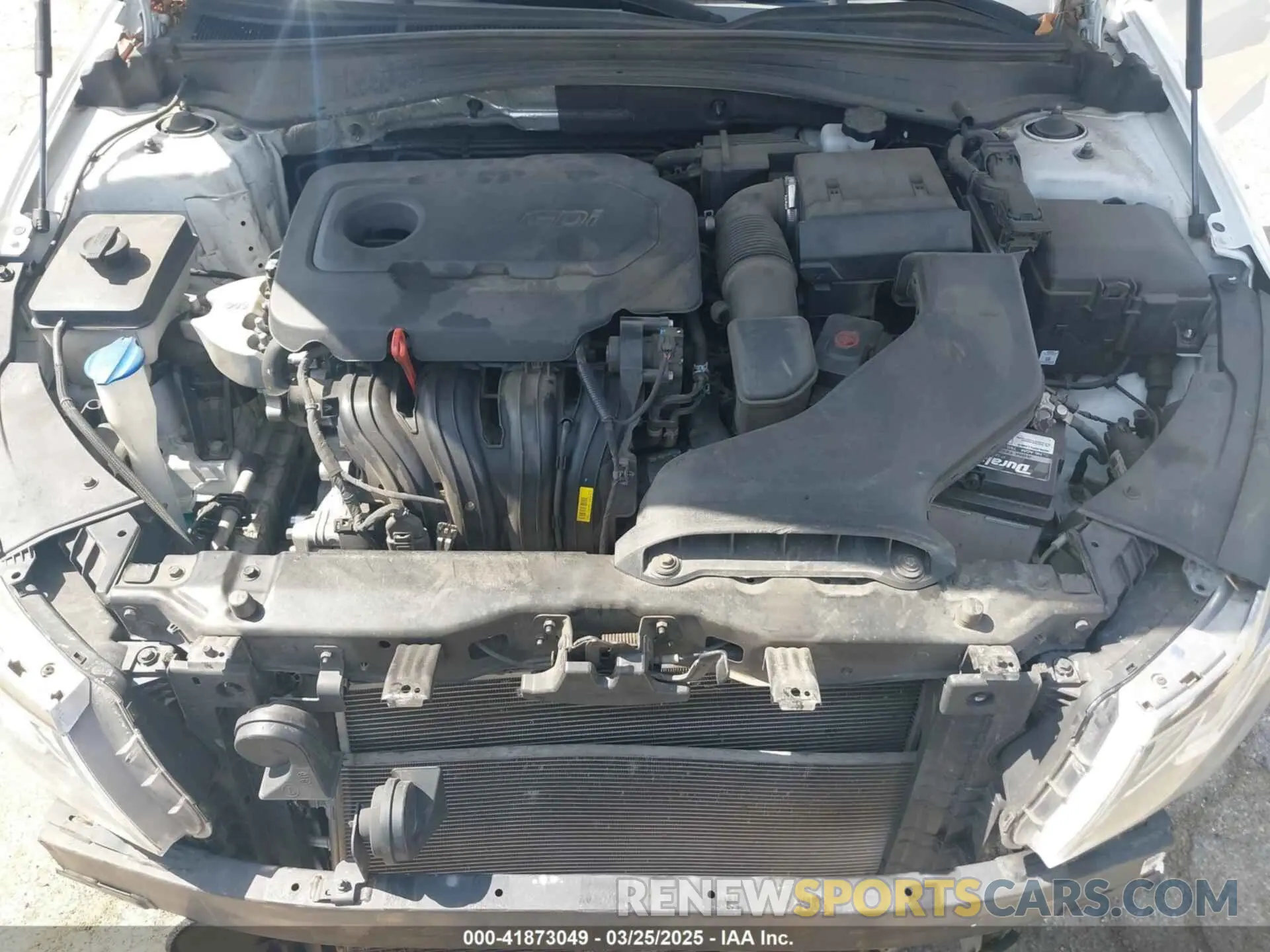 10 Photograph of a damaged car 5XXGT4L36KG369501 KIA OPTIMA 2019