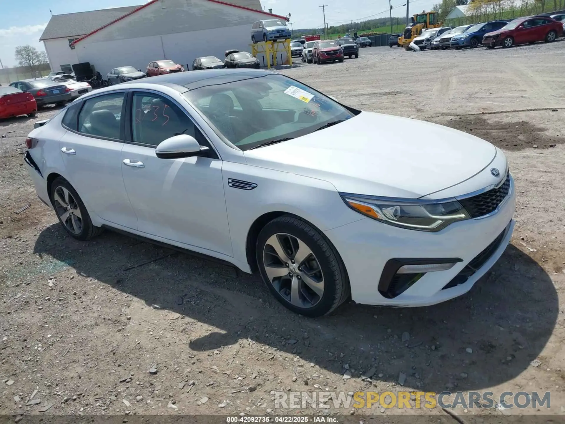 1 Photograph of a damaged car 5XXGT4L36KG371409 KIA OPTIMA 2019