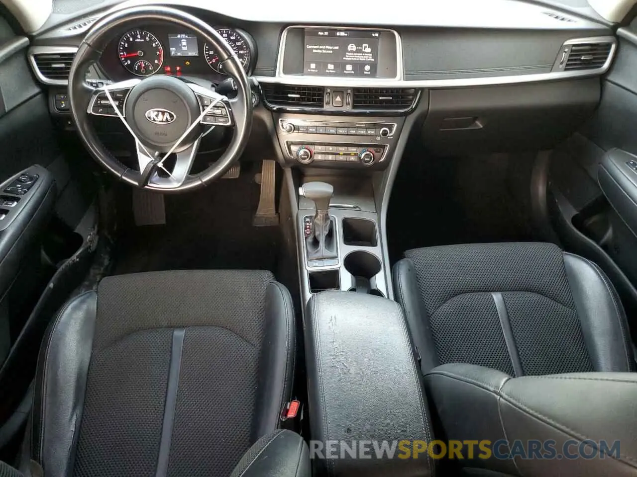 8 Photograph of a damaged car 5XXGT4L36KG372057 KIA OPTIMA 2019