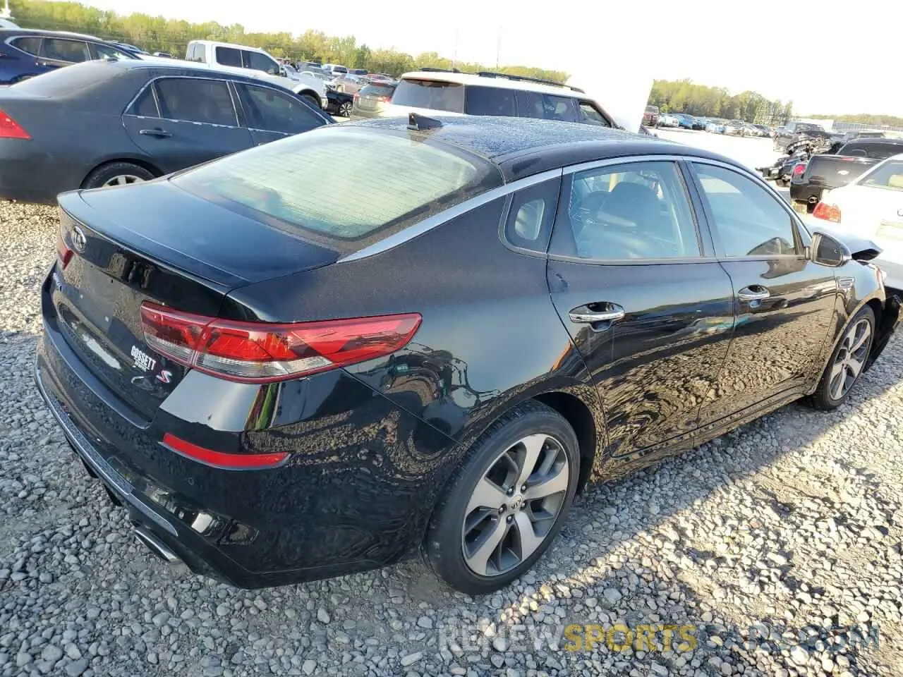 3 Photograph of a damaged car 5XXGT4L36KG375315 KIA OPTIMA 2019