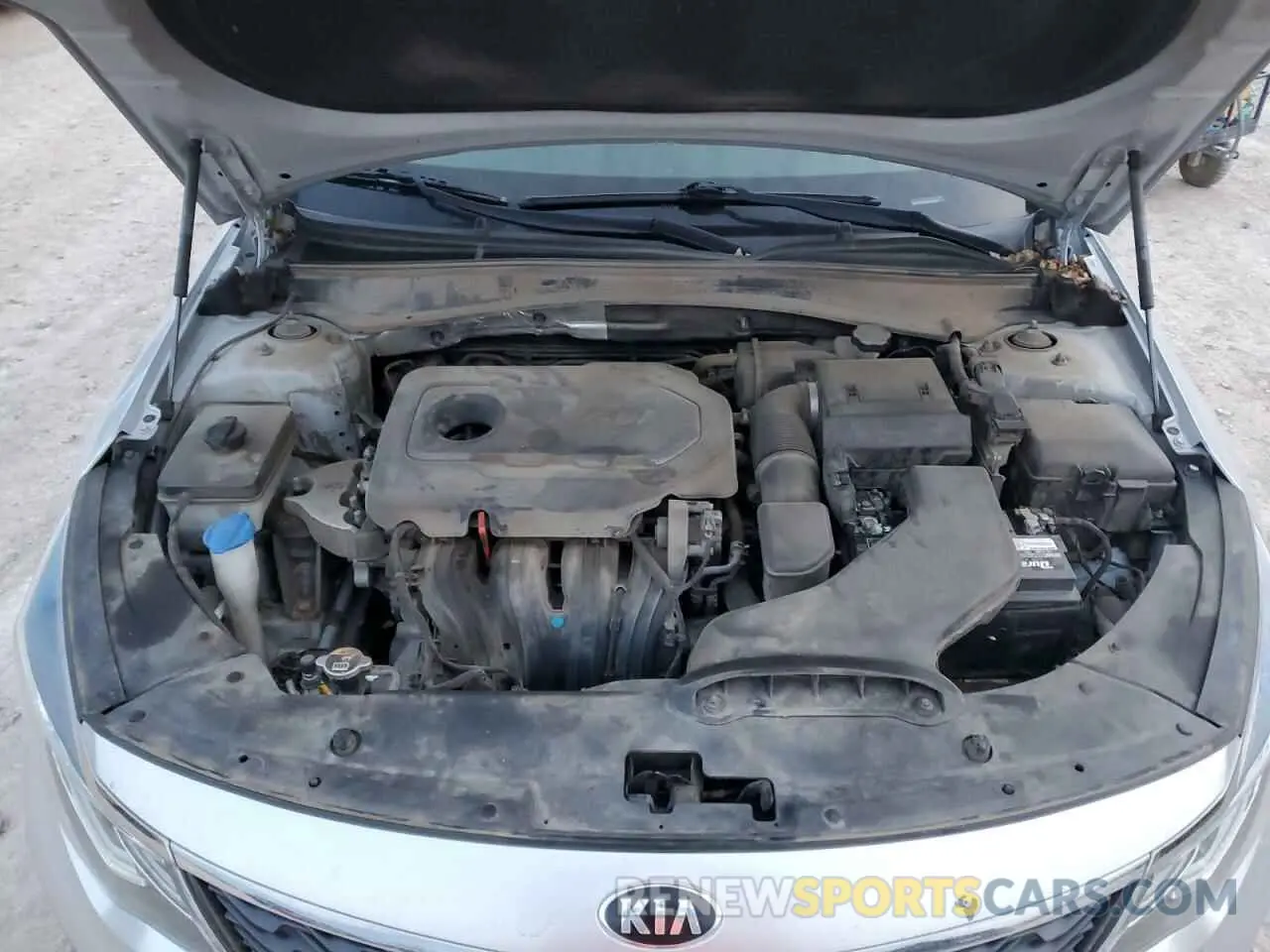 11 Photograph of a damaged car 5XXGT4L36KG376755 KIA OPTIMA 2019