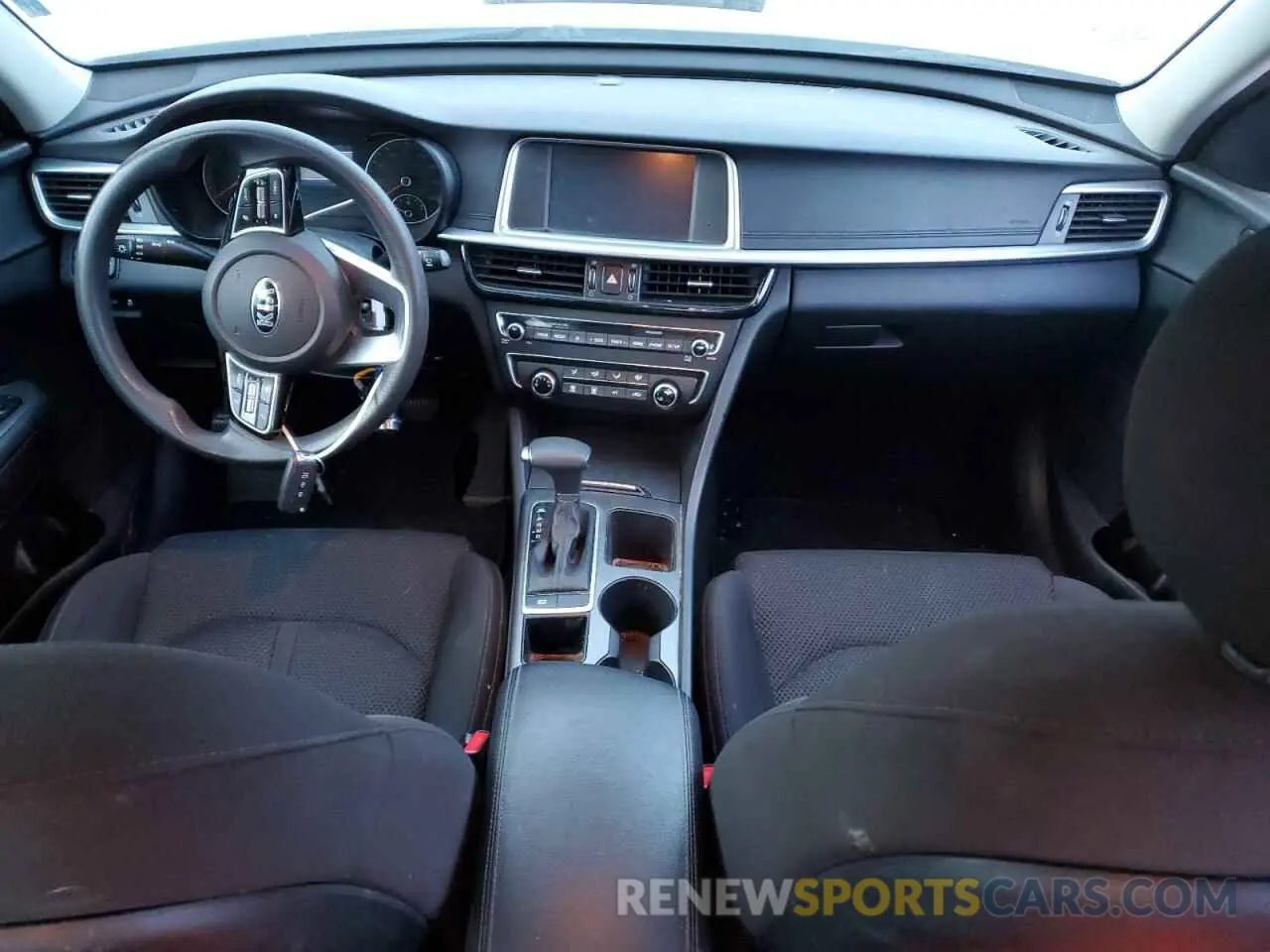 8 Photograph of a damaged car 5XXGT4L36KG376755 KIA OPTIMA 2019