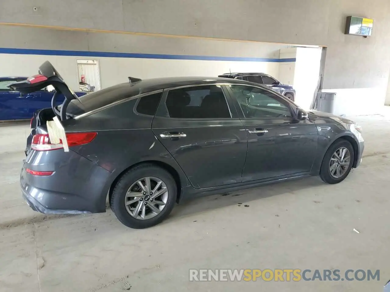 3 Photograph of a damaged car 5XXGT4L36KG379526 KIA OPTIMA 2019