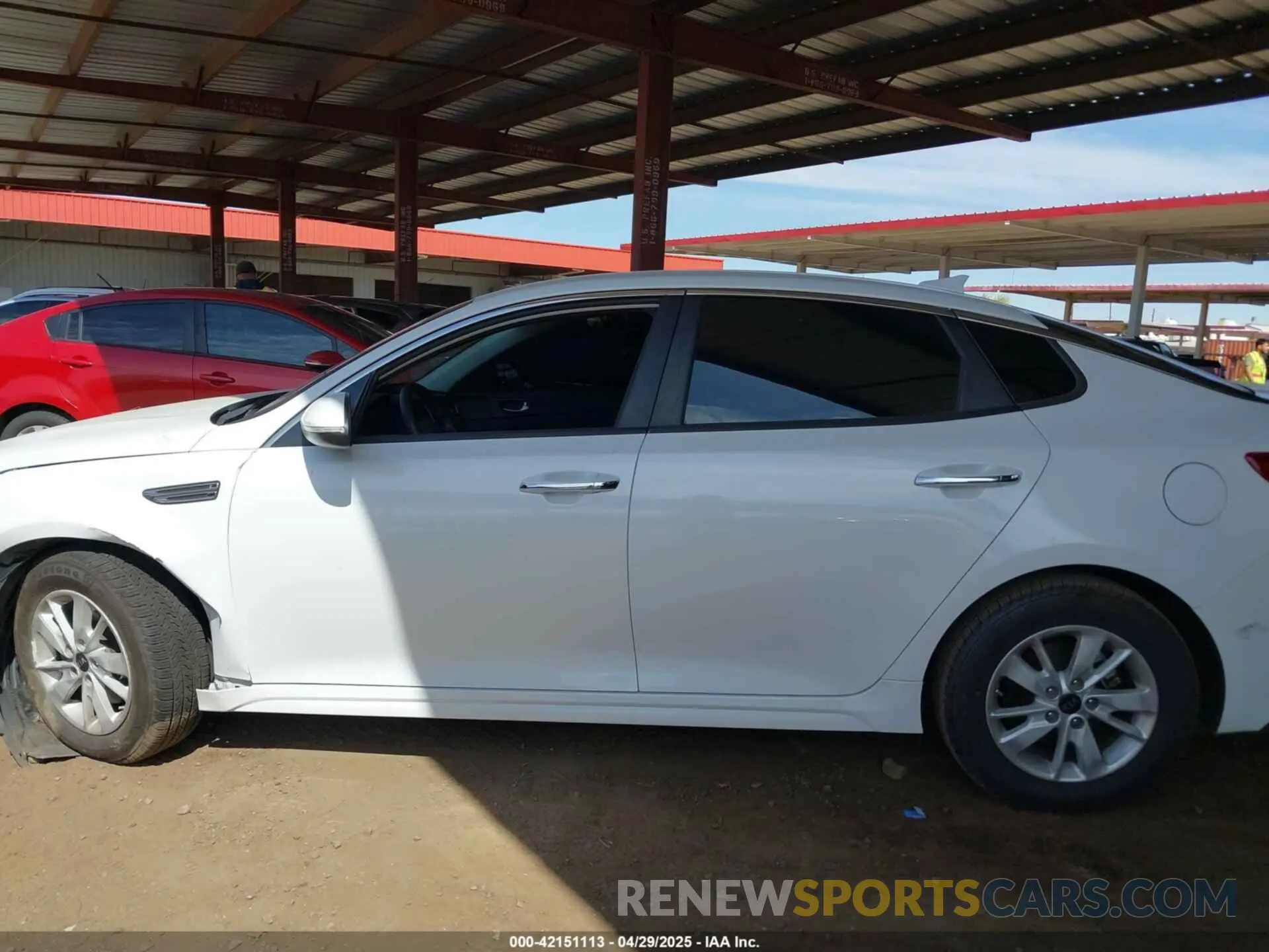 14 Photograph of a damaged car 5XXGT4L37KG275045 KIA OPTIMA 2019