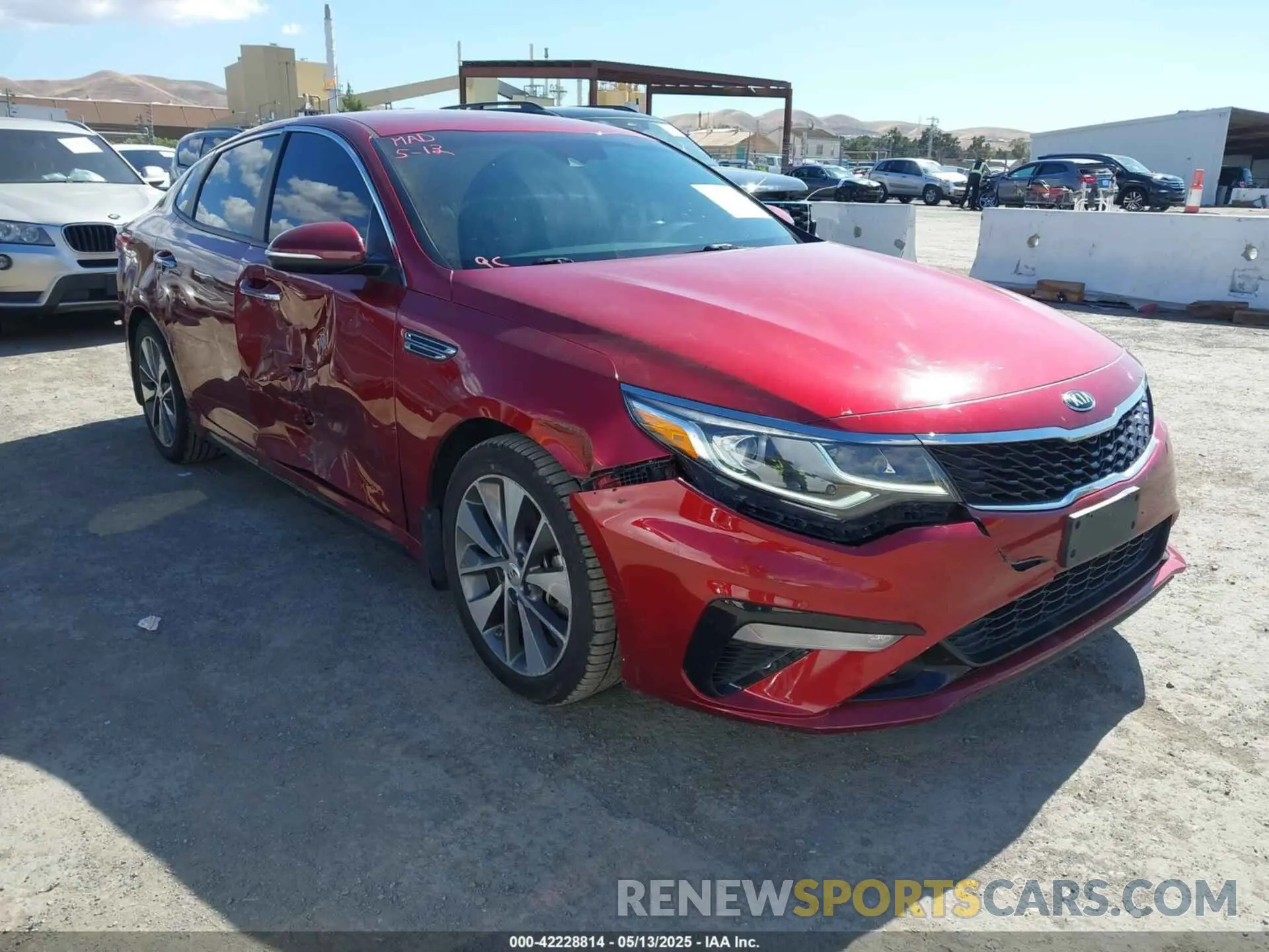 1 Photograph of a damaged car 5XXGT4L37KG279788 KIA OPTIMA 2019