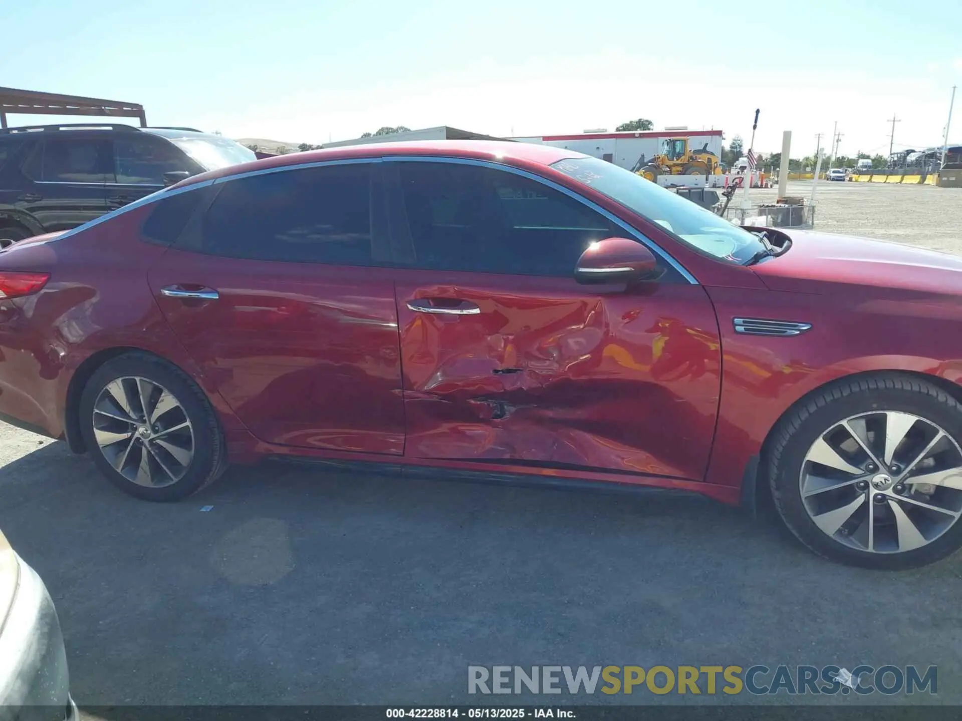13 Photograph of a damaged car 5XXGT4L37KG279788 KIA OPTIMA 2019