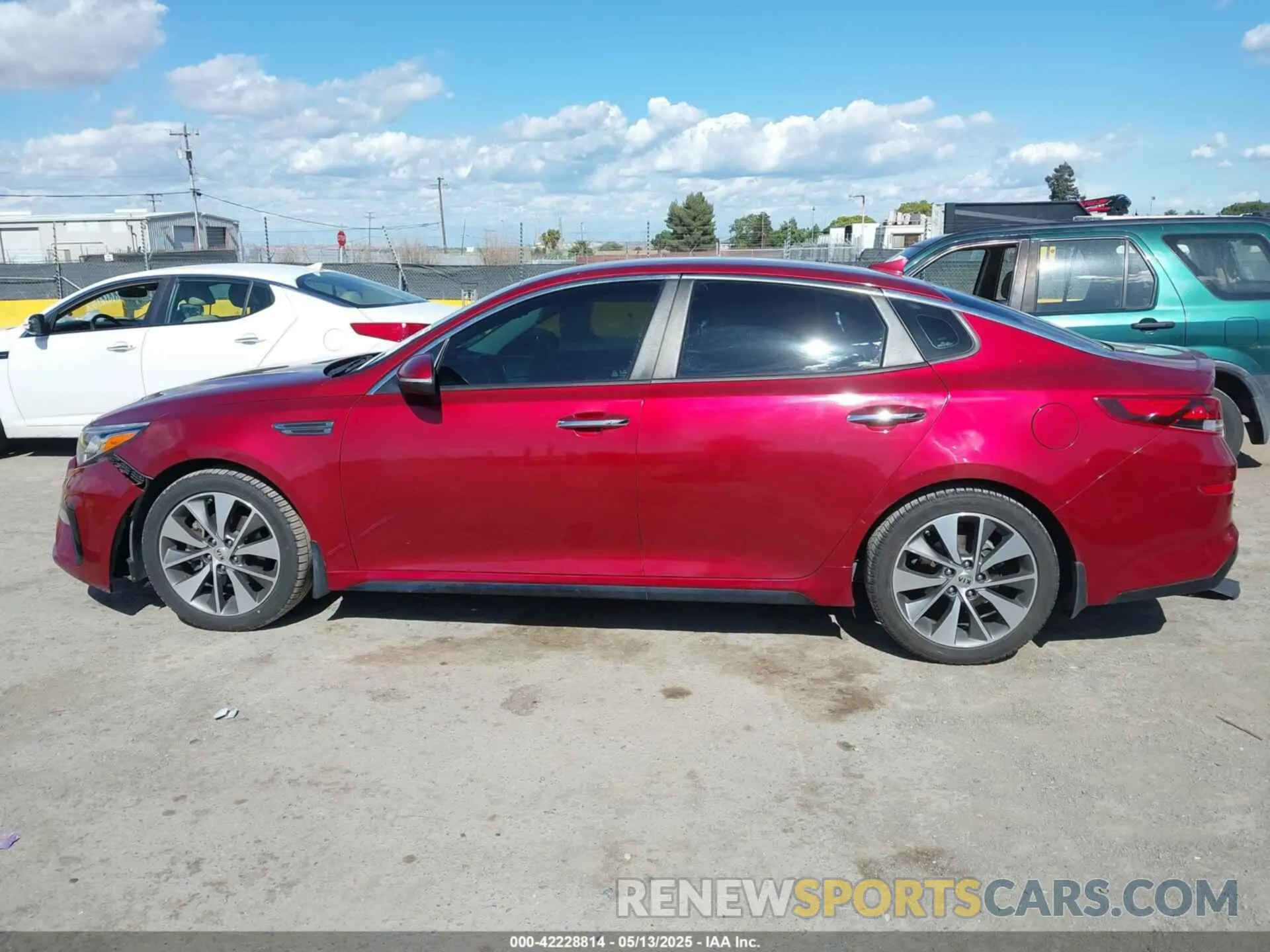 14 Photograph of a damaged car 5XXGT4L37KG279788 KIA OPTIMA 2019