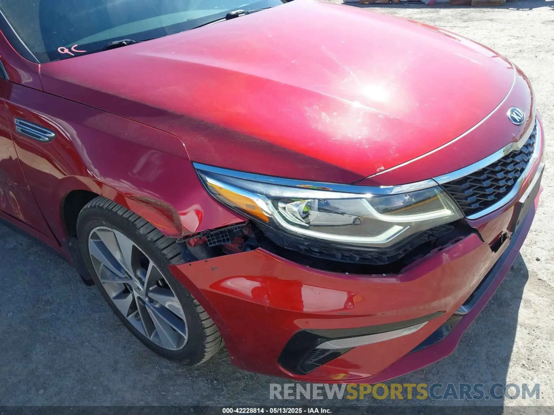 17 Photograph of a damaged car 5XXGT4L37KG279788 KIA OPTIMA 2019