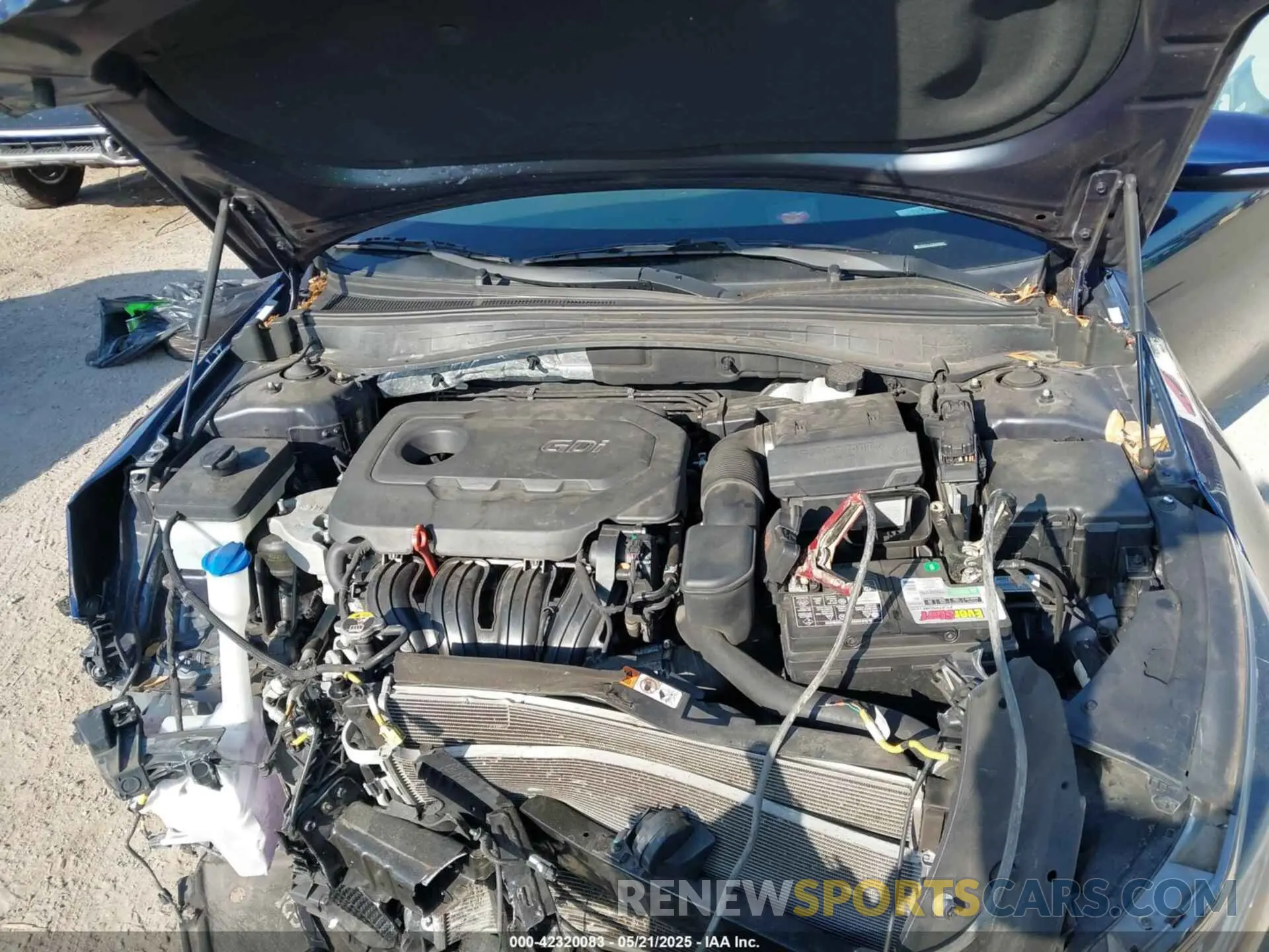 10 Photograph of a damaged car 5XXGT4L37KG289897 KIA OPTIMA 2019