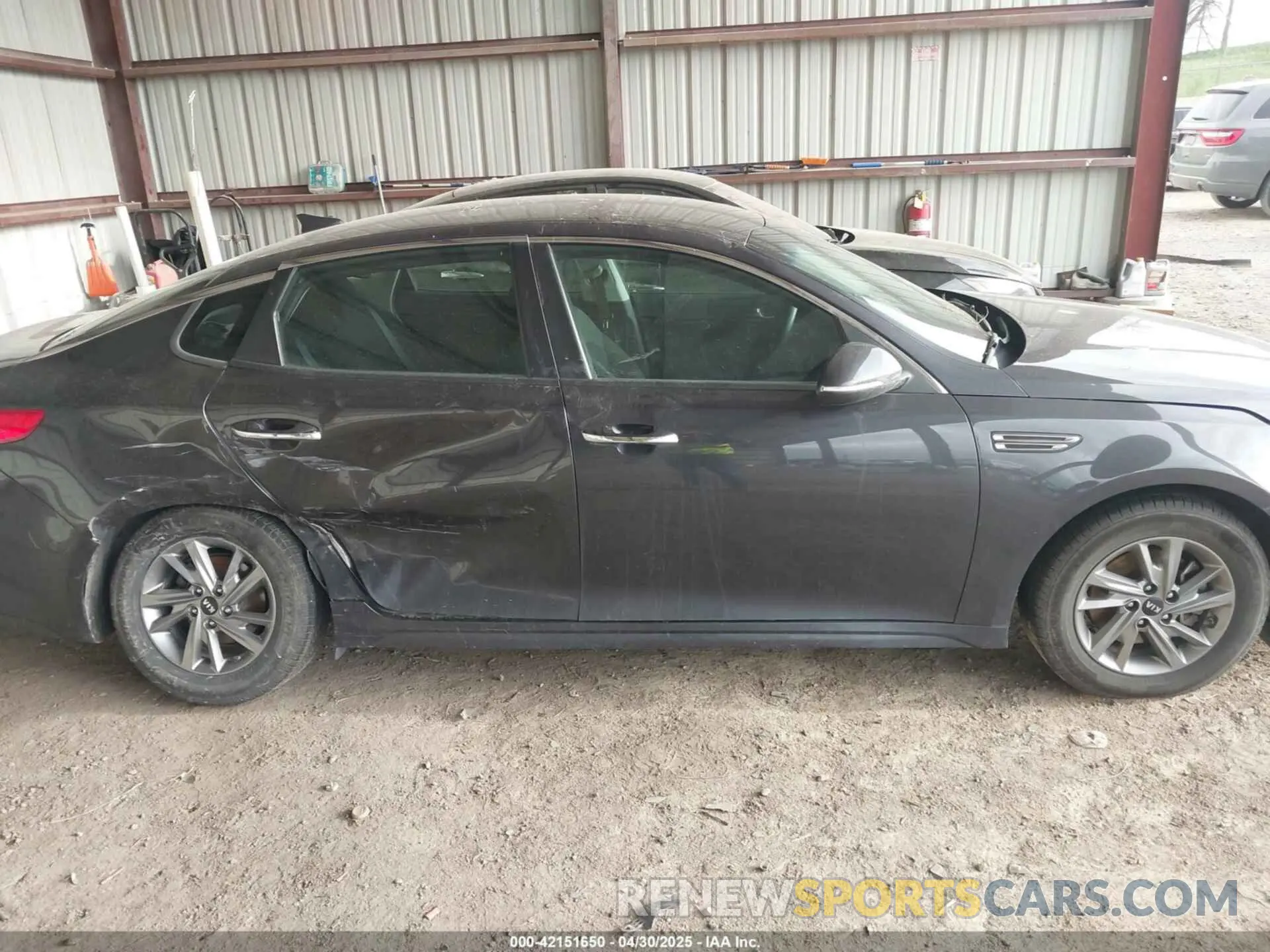12 Photograph of a damaged car 5XXGT4L37KG293349 KIA OPTIMA 2019