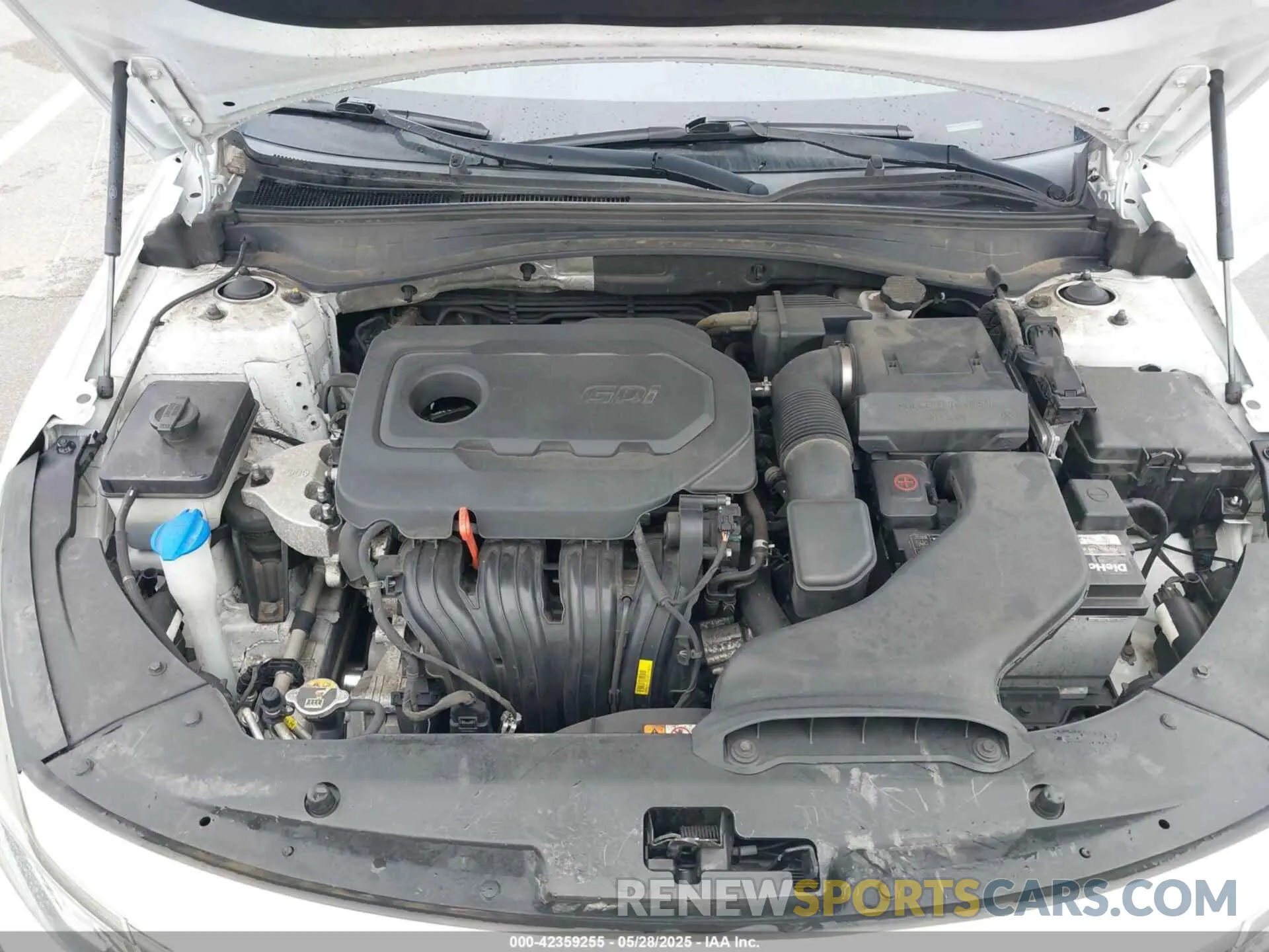 10 Photograph of a damaged car 5XXGT4L37KG301594 KIA OPTIMA 2019