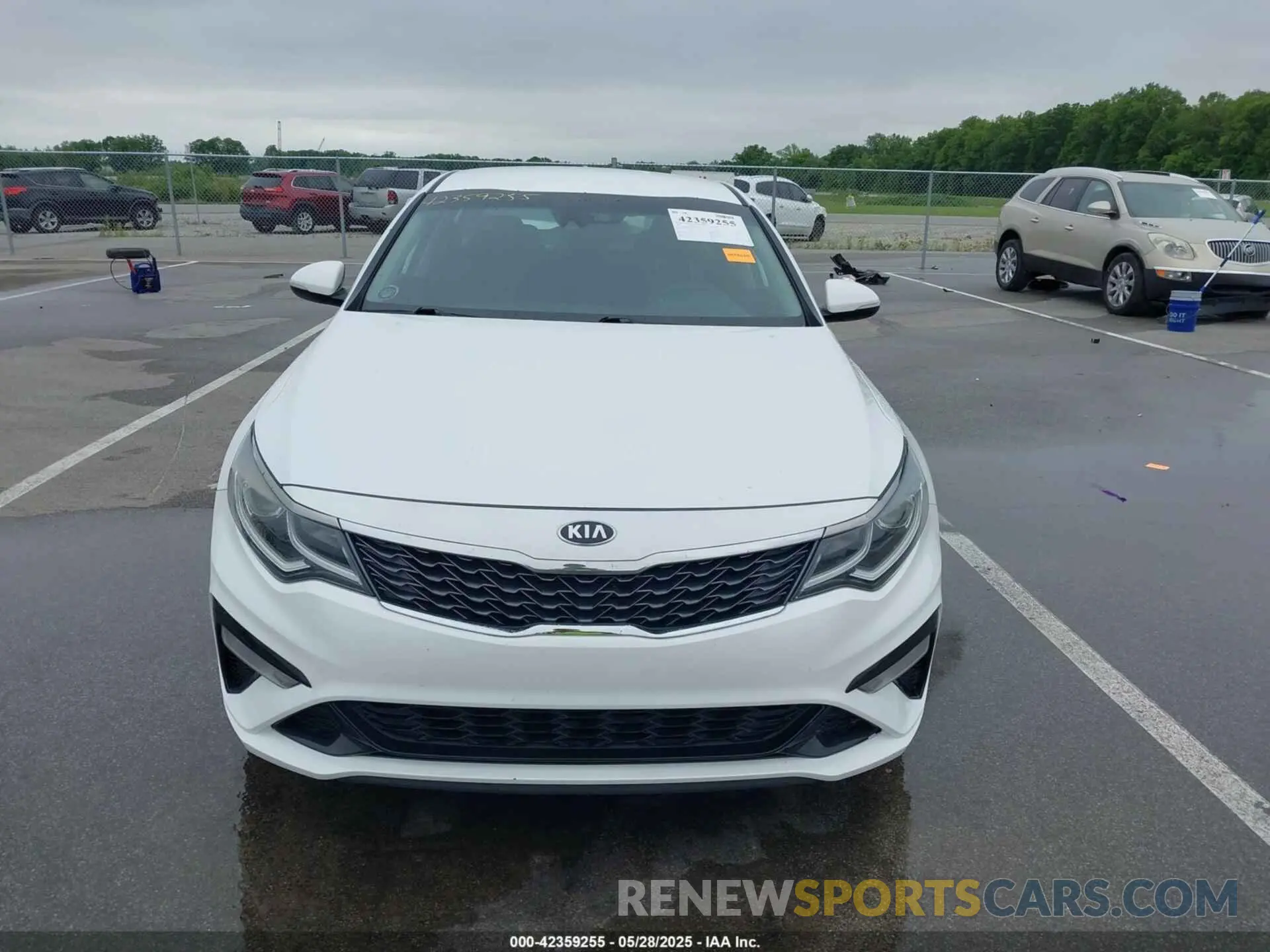 12 Photograph of a damaged car 5XXGT4L37KG301594 KIA OPTIMA 2019