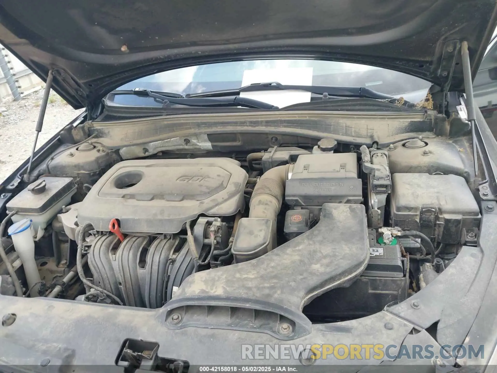 10 Photograph of a damaged car 5XXGT4L37KG308223 KIA OPTIMA 2019