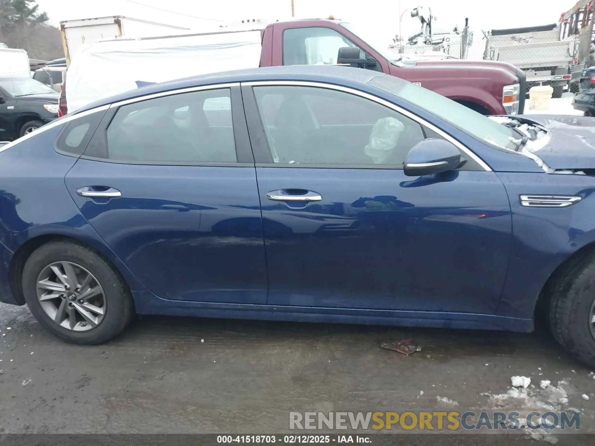 14 Photograph of a damaged car 5XXGT4L37KG312708 KIA OPTIMA 2019