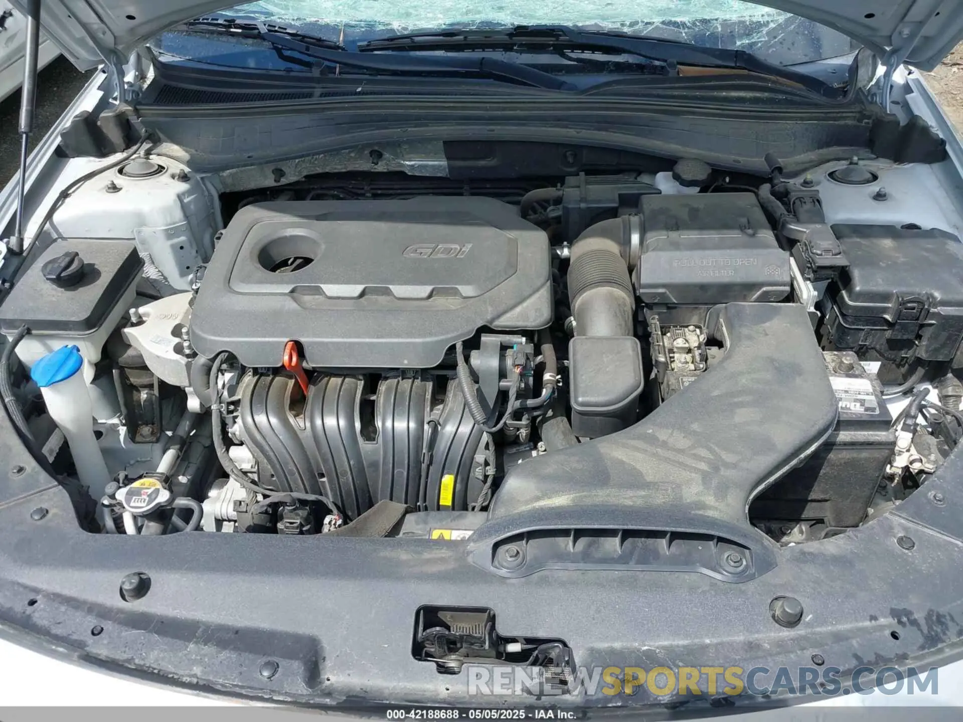10 Photograph of a damaged car 5XXGT4L37KG320260 KIA OPTIMA 2019