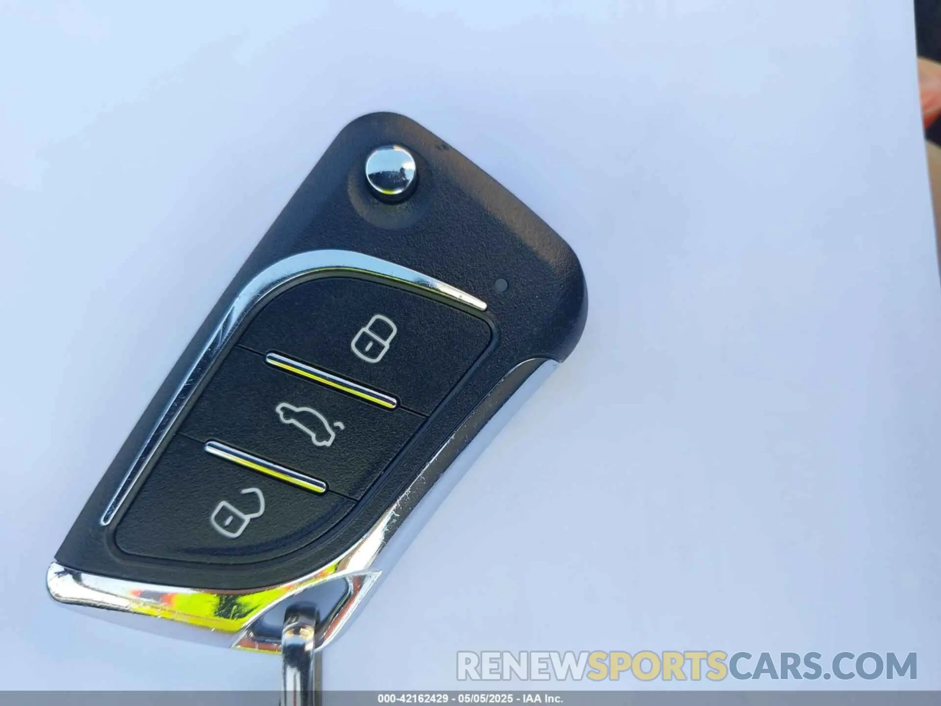 11 Photograph of a damaged car 5XXGT4L37KG321554 KIA OPTIMA 2019