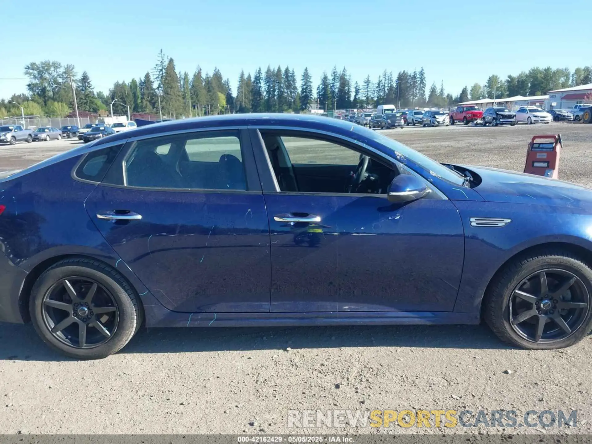 13 Photograph of a damaged car 5XXGT4L37KG321554 KIA OPTIMA 2019
