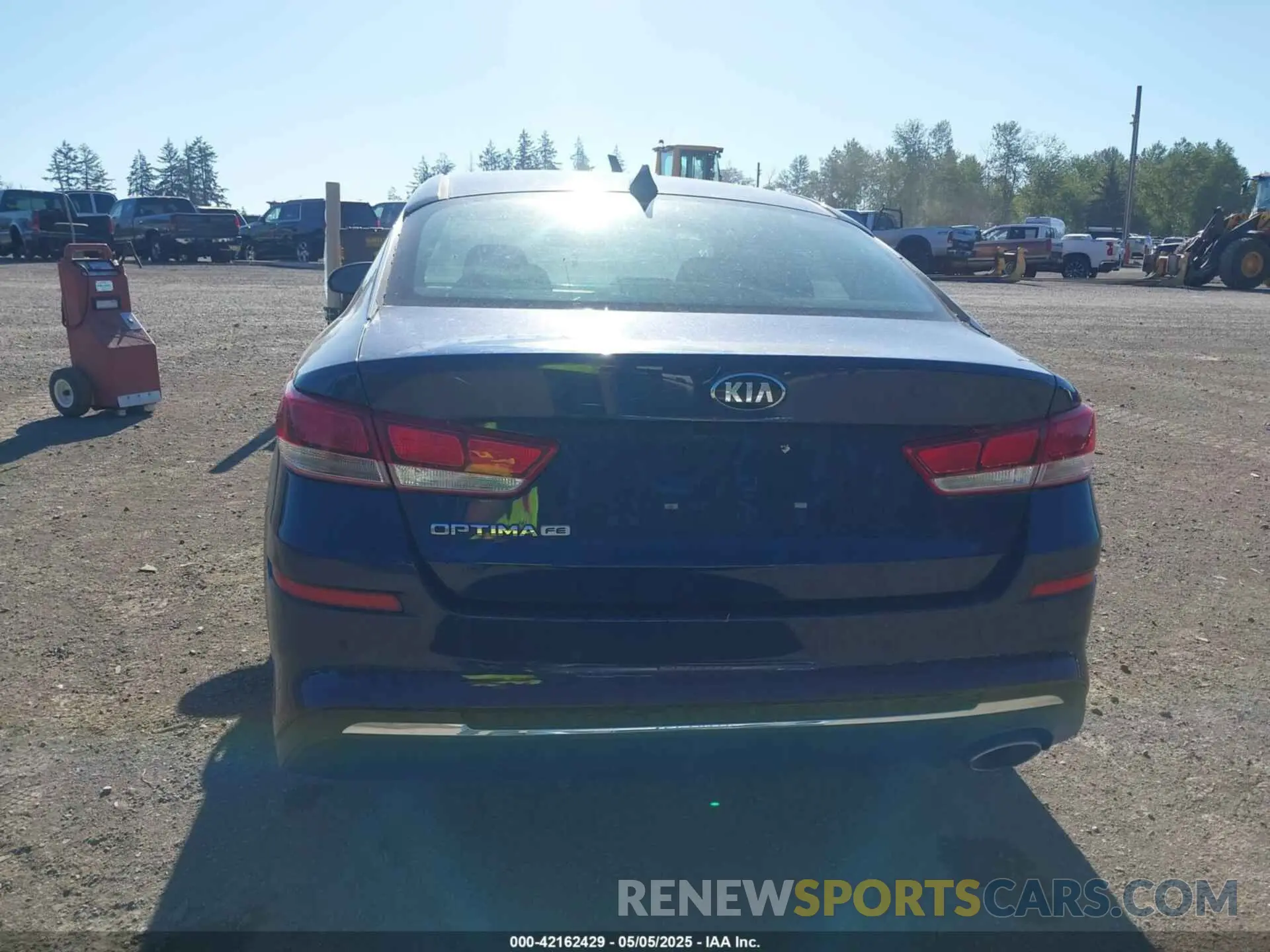16 Photograph of a damaged car 5XXGT4L37KG321554 KIA OPTIMA 2019