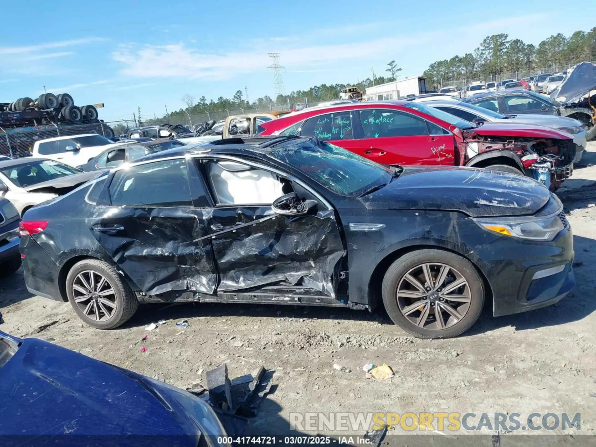 13 Photograph of a damaged car 5XXGT4L37KG321862 KIA OPTIMA 2019