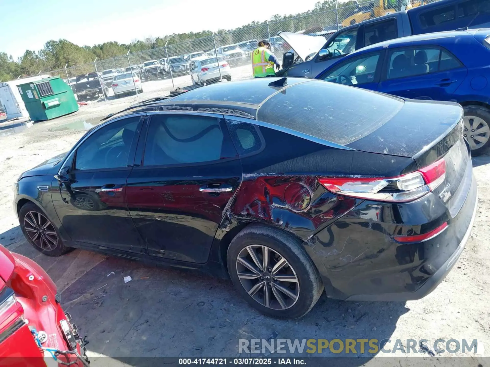 14 Photograph of a damaged car 5XXGT4L37KG321862 KIA OPTIMA 2019