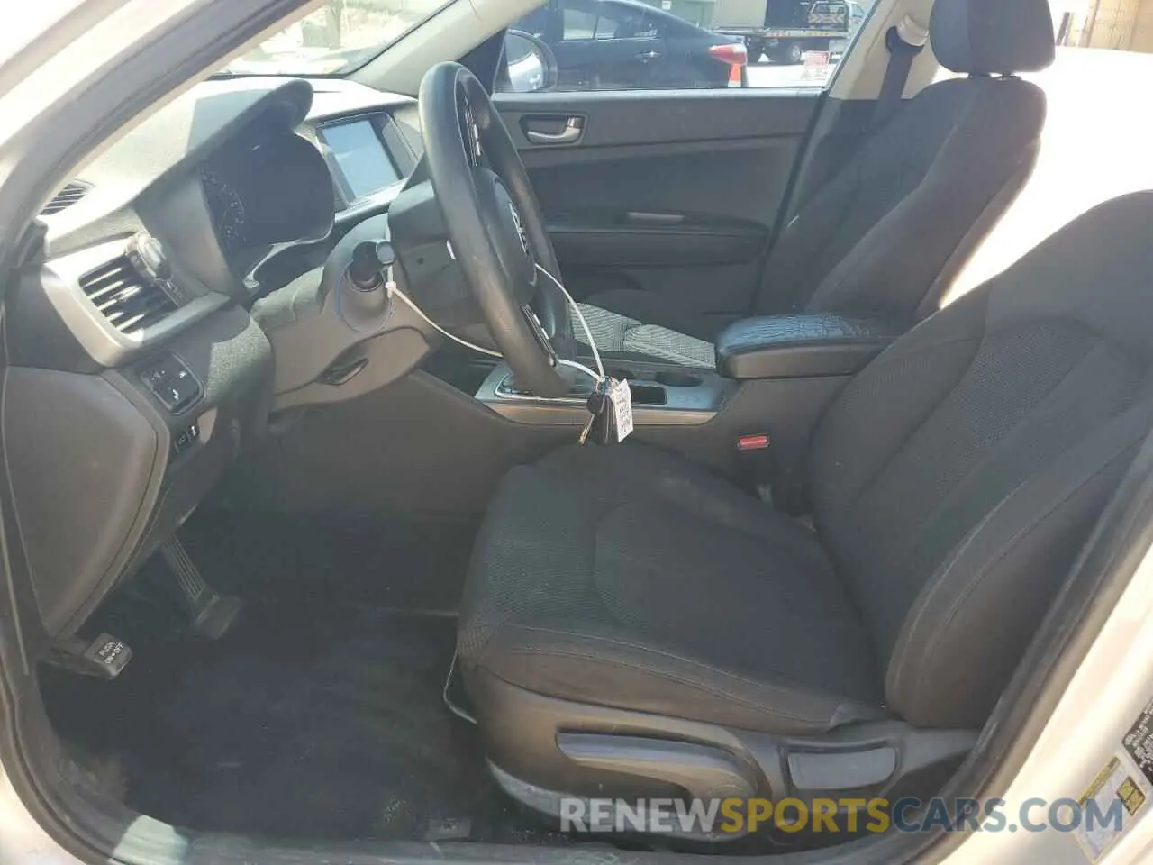 7 Photograph of a damaged car 5XXGT4L37KG325491 KIA OPTIMA 2019