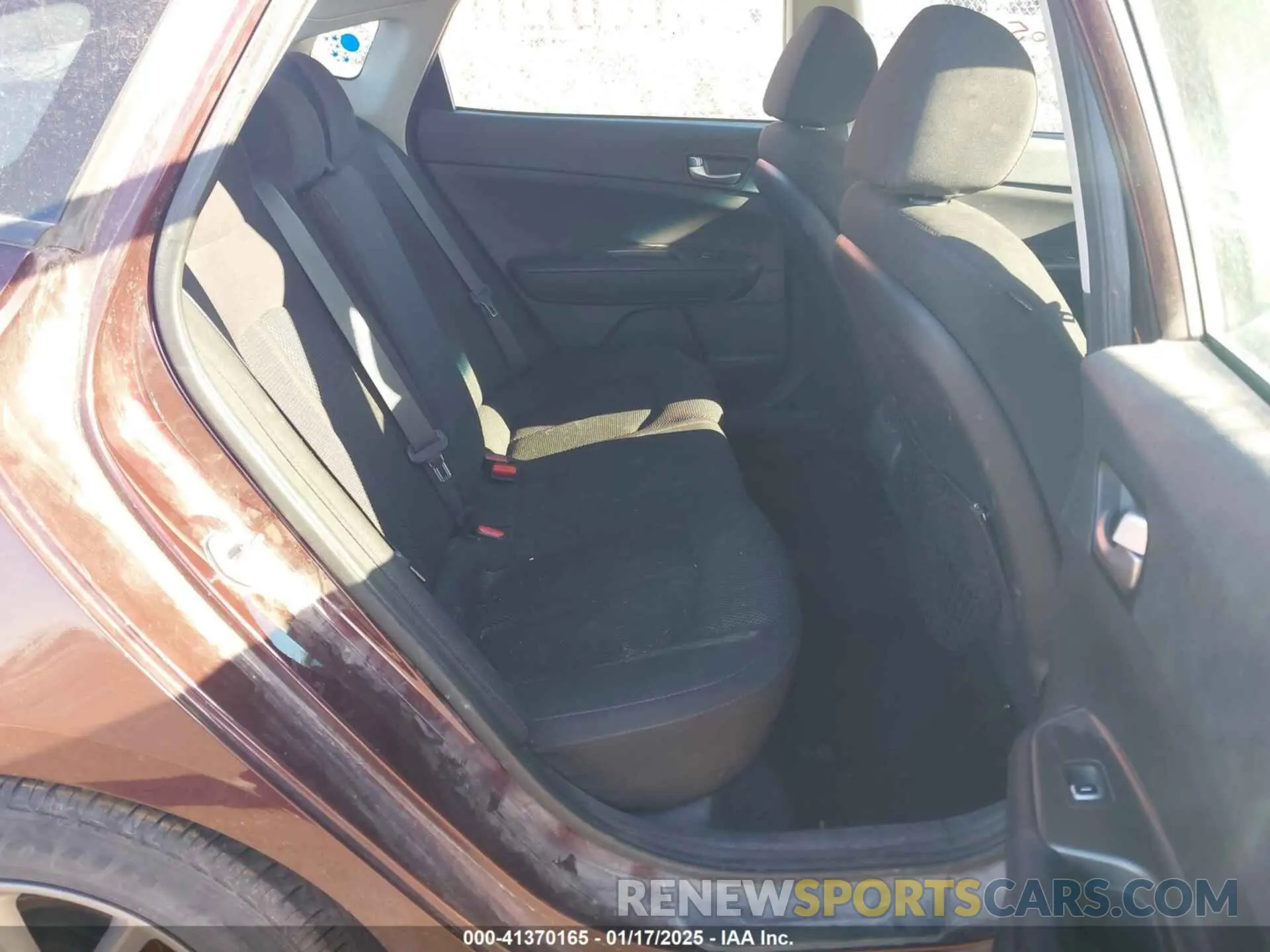 7 Photograph of a damaged car 5XXGT4L37KG333008 KIA OPTIMA 2019
