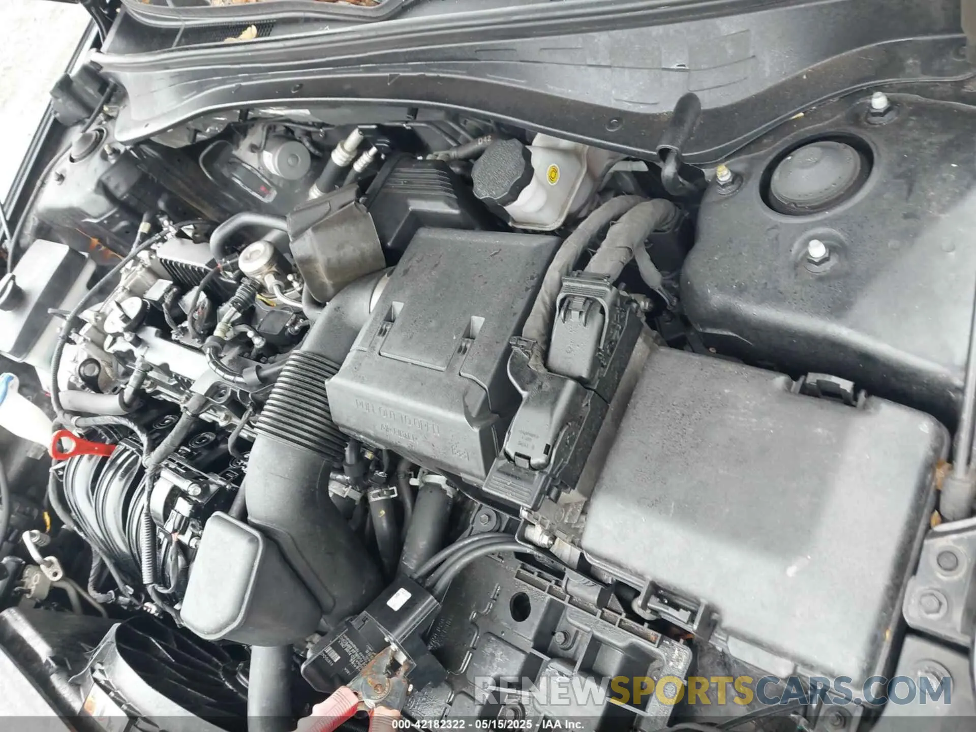 10 Photograph of a damaged car 5XXGT4L37KG333431 KIA OPTIMA 2019