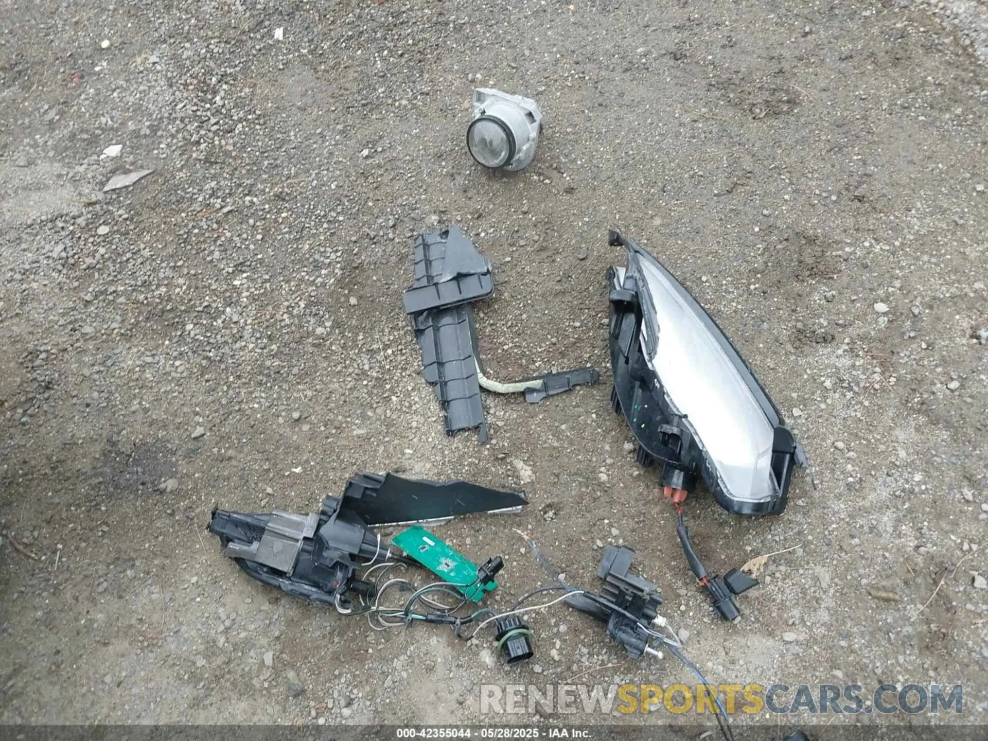 12 Photograph of a damaged car 5XXGT4L37KG344235 KIA OPTIMA 2019