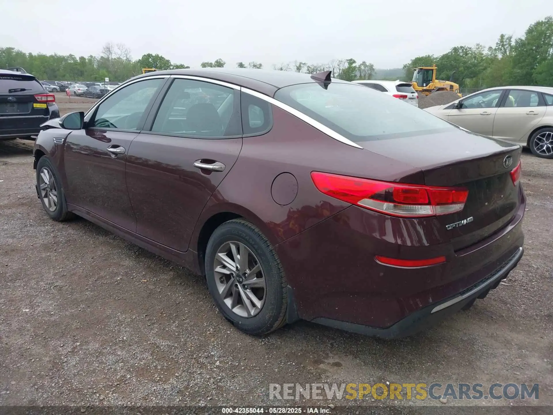 3 Photograph of a damaged car 5XXGT4L37KG344235 KIA OPTIMA 2019