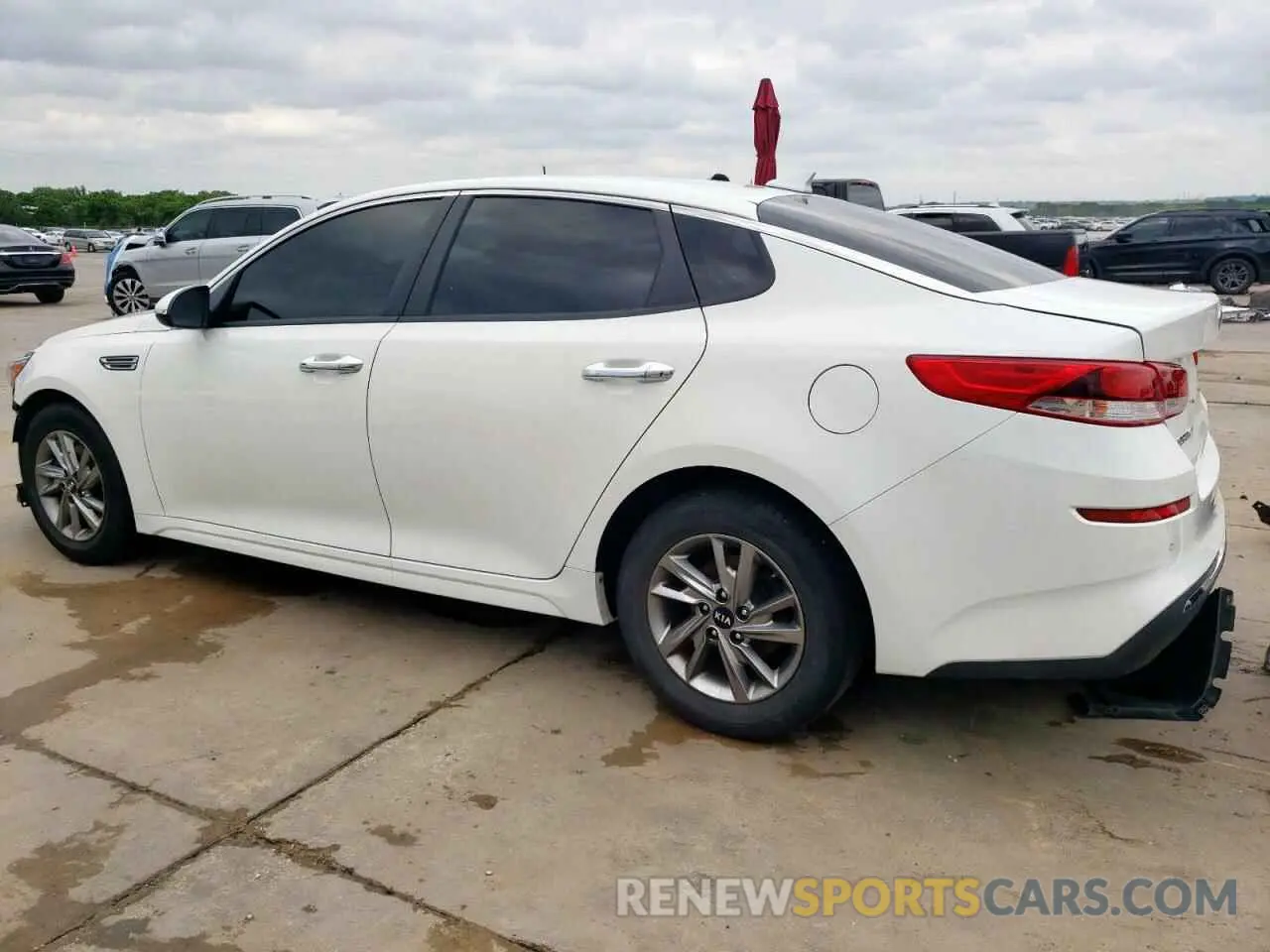 2 Photograph of a damaged car 5XXGT4L37KG351086 KIA OPTIMA 2019