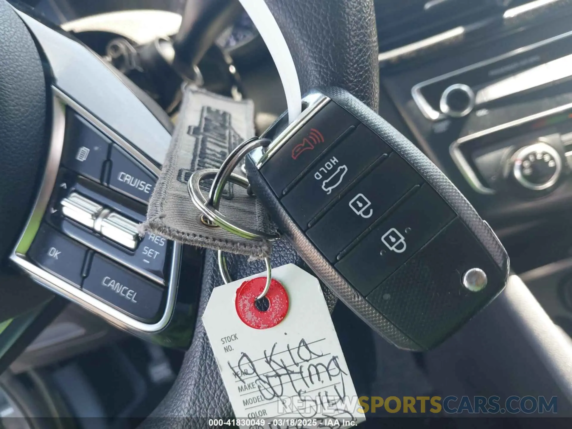 11 Photograph of a damaged car 5XXGT4L37KG351203 KIA OPTIMA 2019