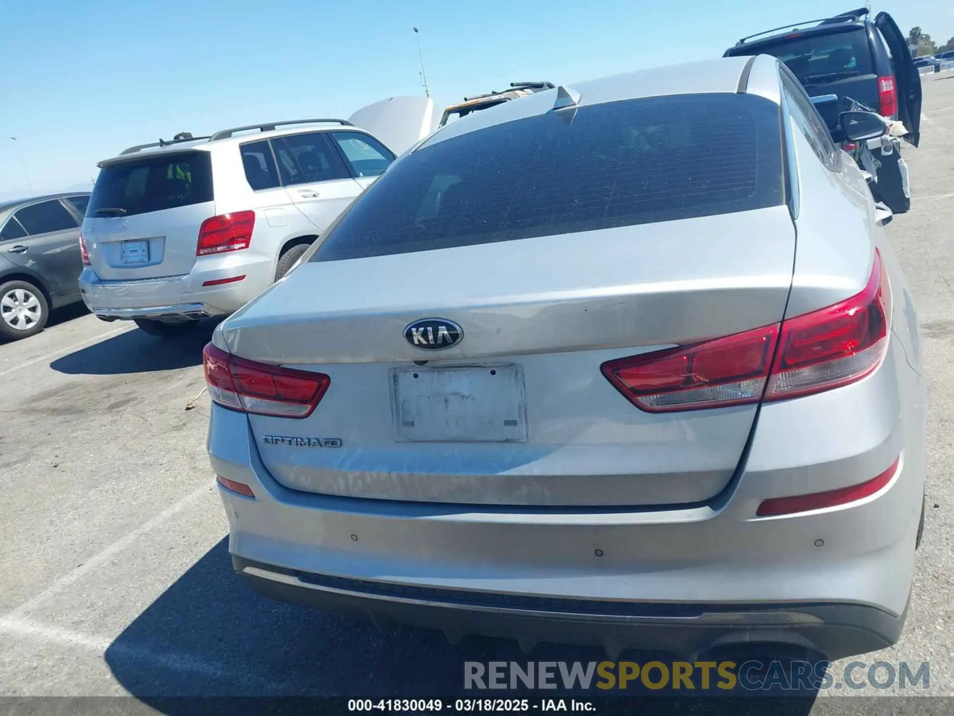 16 Photograph of a damaged car 5XXGT4L37KG351203 KIA OPTIMA 2019