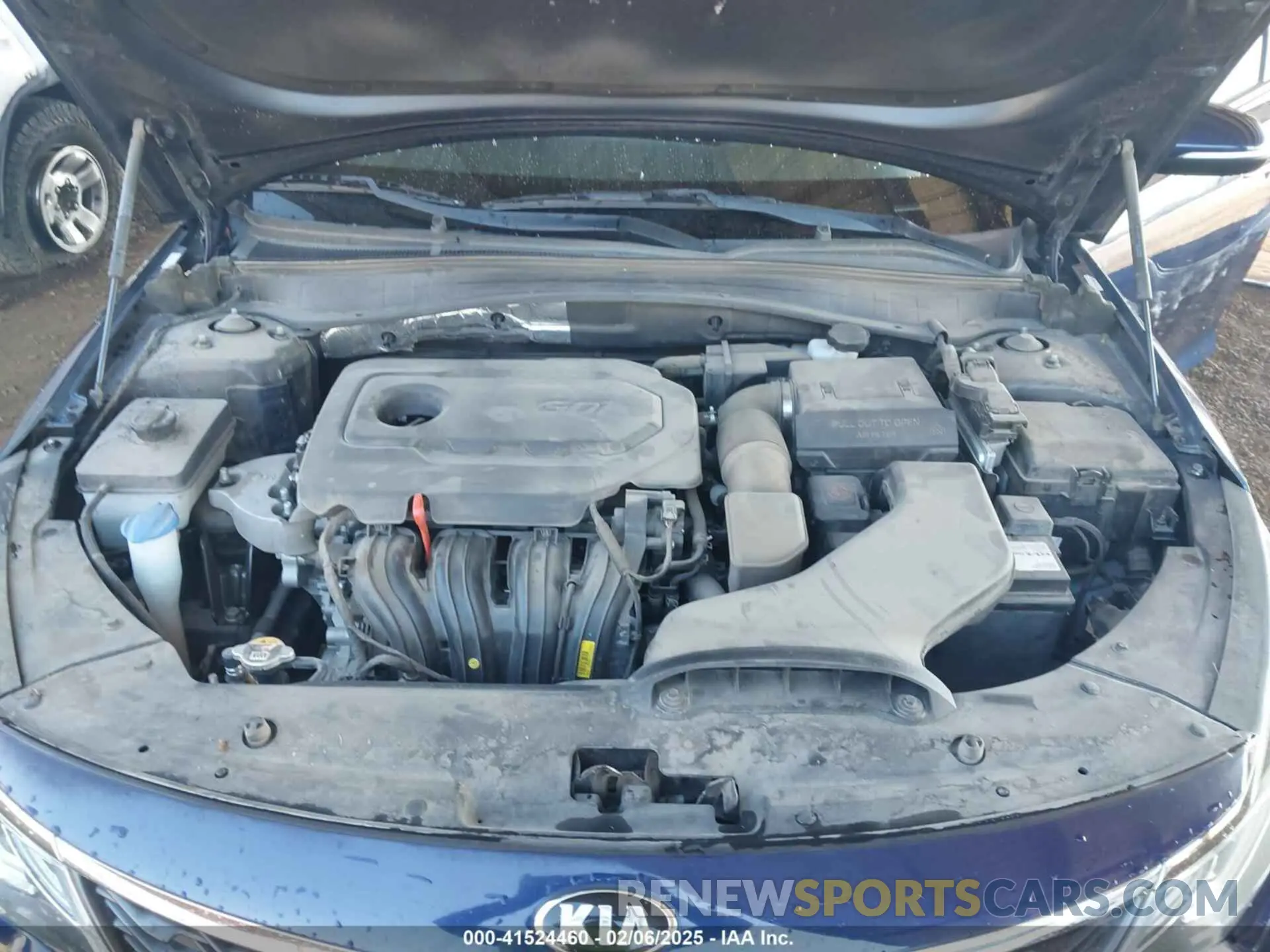 10 Photograph of a damaged car 5XXGT4L37KG353274 KIA OPTIMA 2019