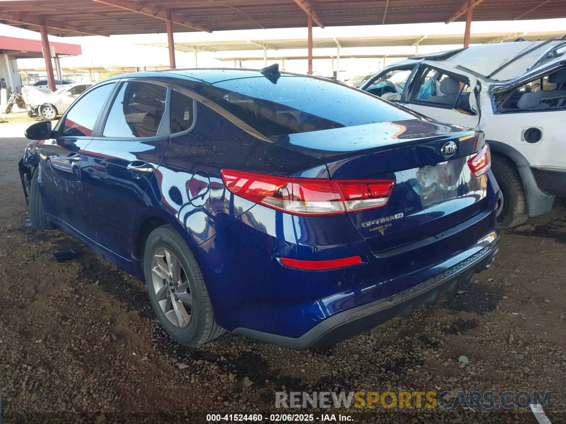 3 Photograph of a damaged car 5XXGT4L37KG353274 KIA OPTIMA 2019