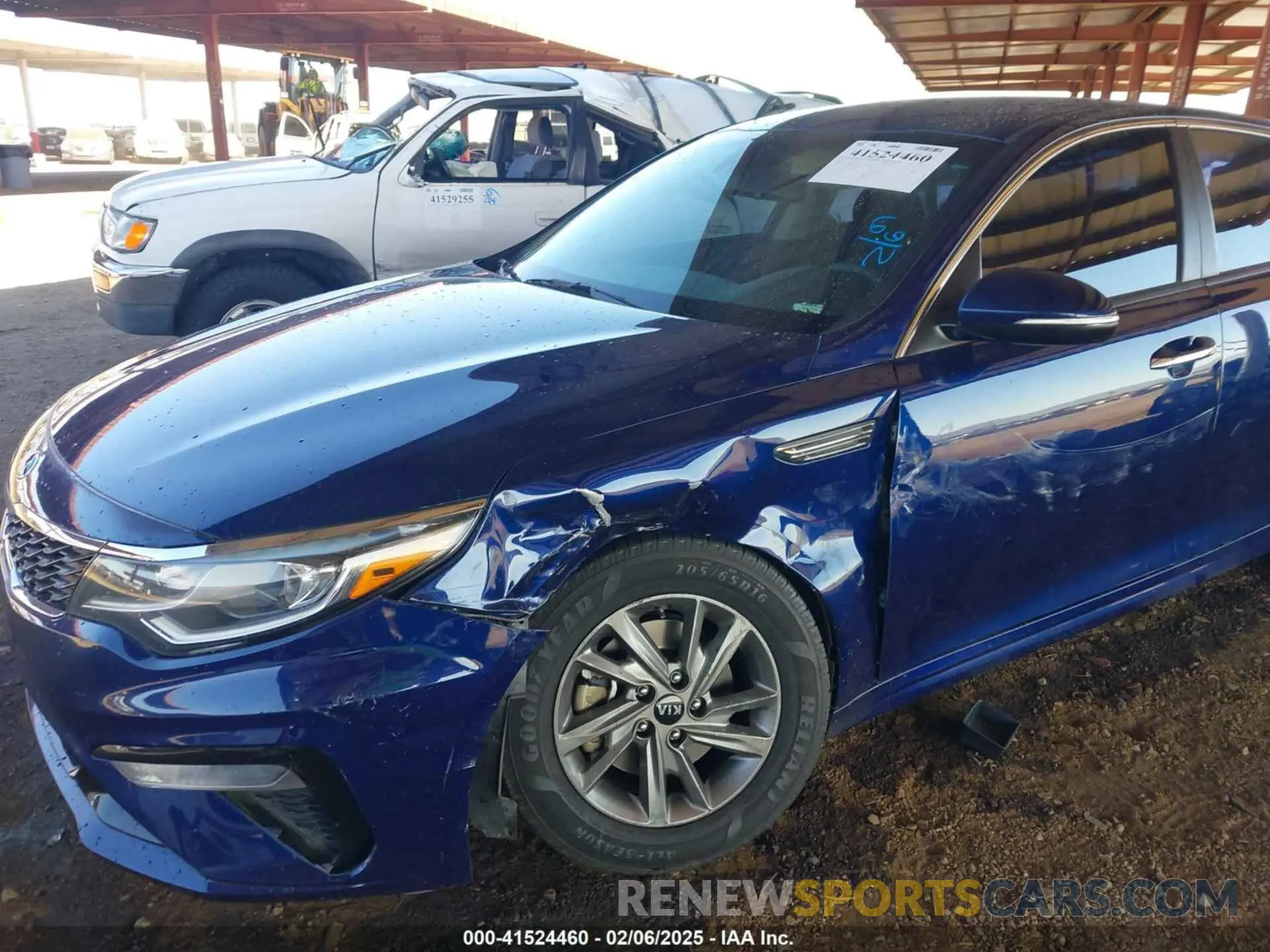6 Photograph of a damaged car 5XXGT4L37KG353274 KIA OPTIMA 2019
