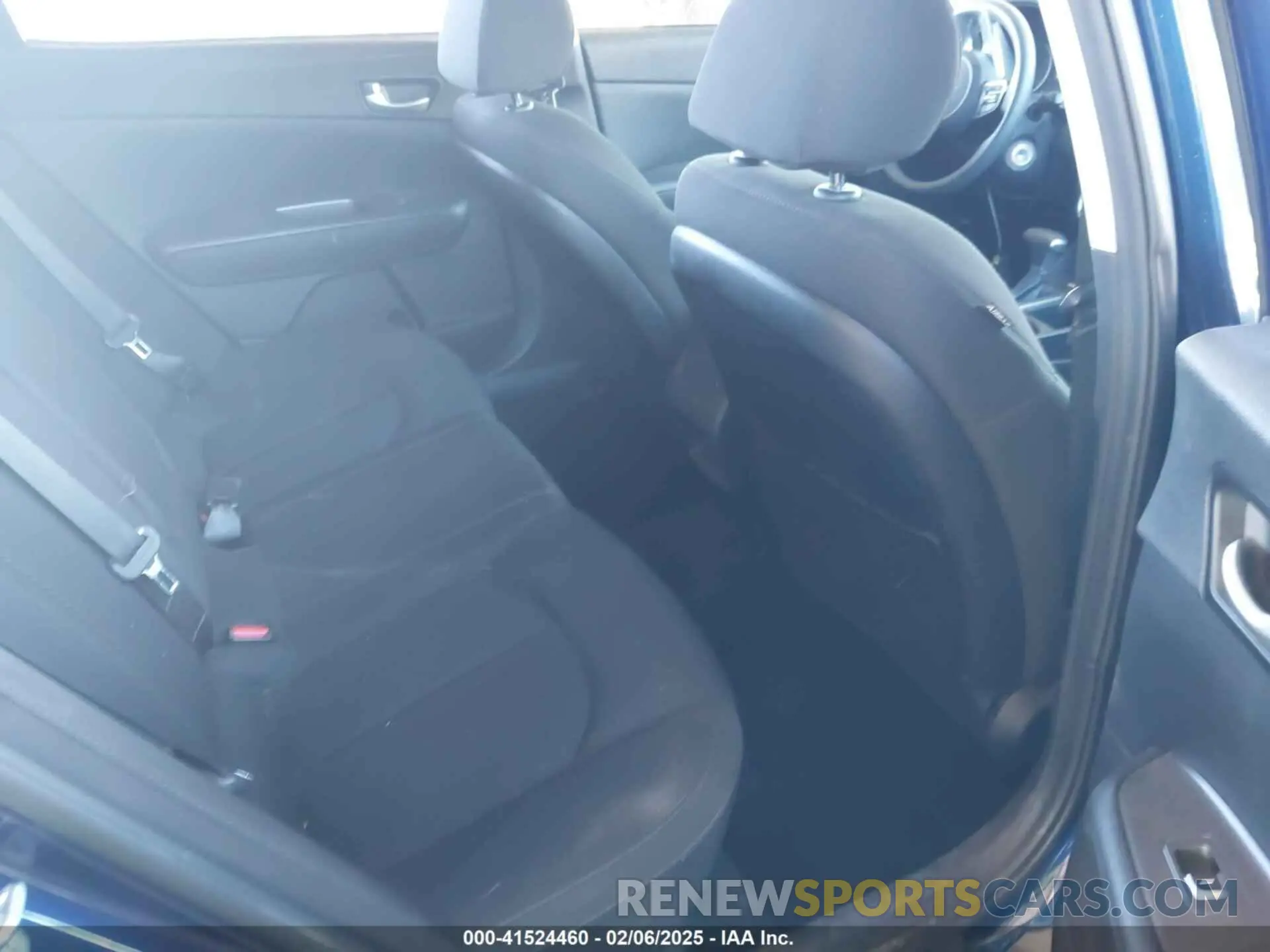 8 Photograph of a damaged car 5XXGT4L37KG353274 KIA OPTIMA 2019