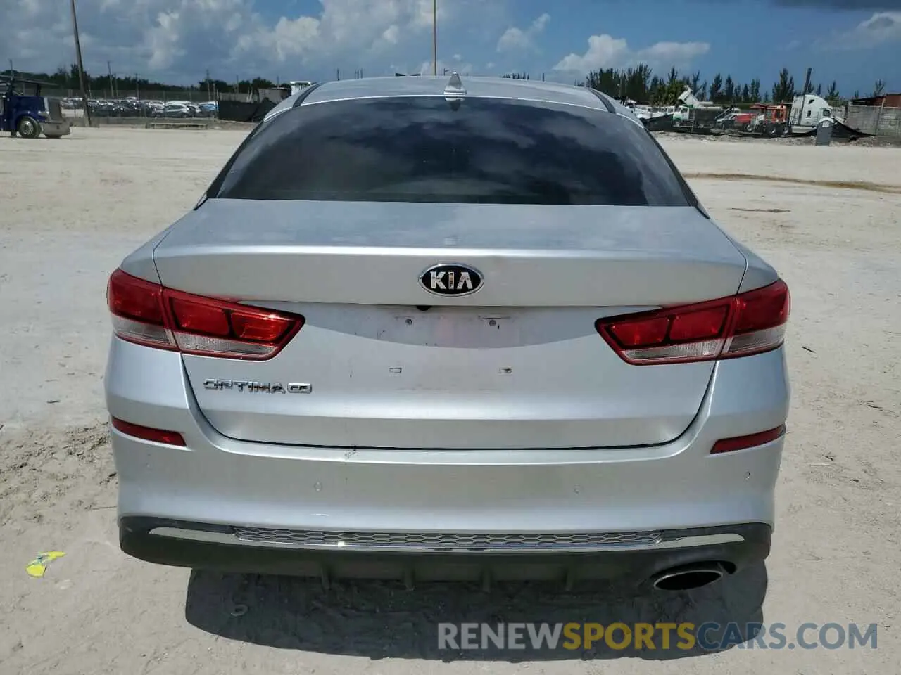 6 Photograph of a damaged car 5XXGT4L37KG358166 KIA OPTIMA 2019