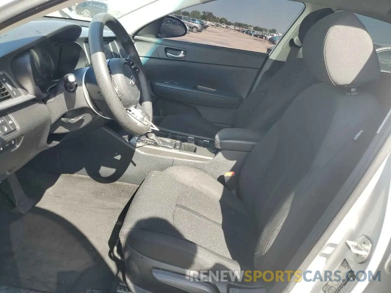 7 Photograph of a damaged car 5XXGT4L37KG358166 KIA OPTIMA 2019