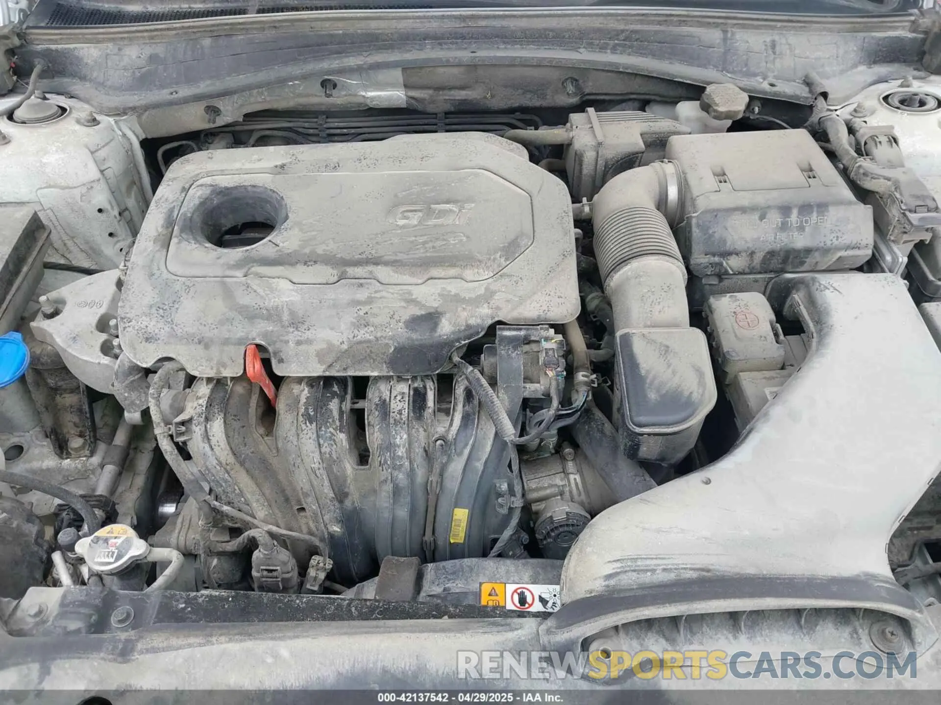 10 Photograph of a damaged car 5XXGT4L37KG361231 KIA OPTIMA 2019
