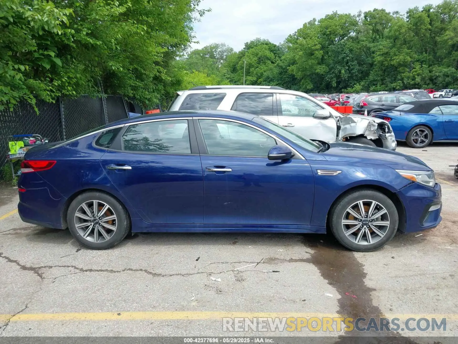 13 Photograph of a damaged car 5XXGT4L37KG362816 KIA OPTIMA 2019