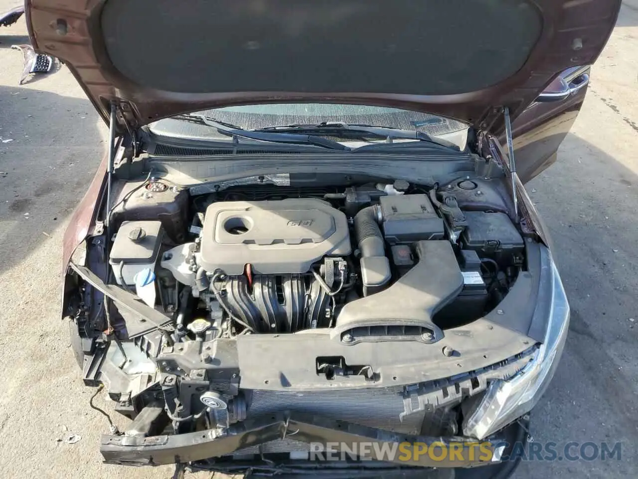 11 Photograph of a damaged car 5XXGT4L37KG365487 KIA OPTIMA 2019
